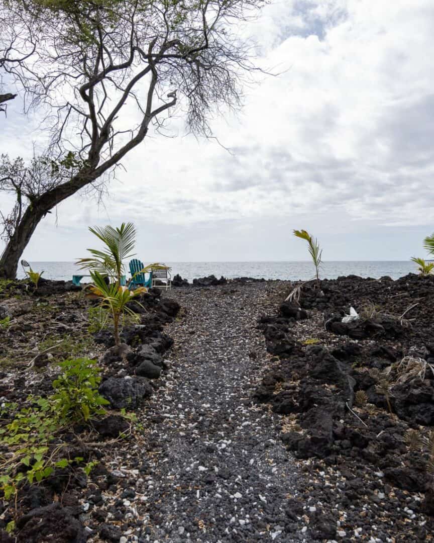 Manini Beach - The Most Underrated Snorkeling in Kealakekua Bay 11 Trail at Manini Beach shoreline with chairs