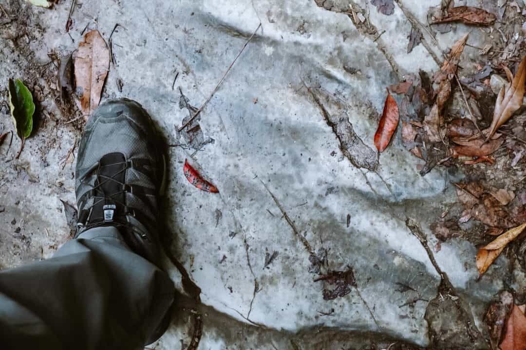 Smooth marble rocks on Zhuilu Old Trail