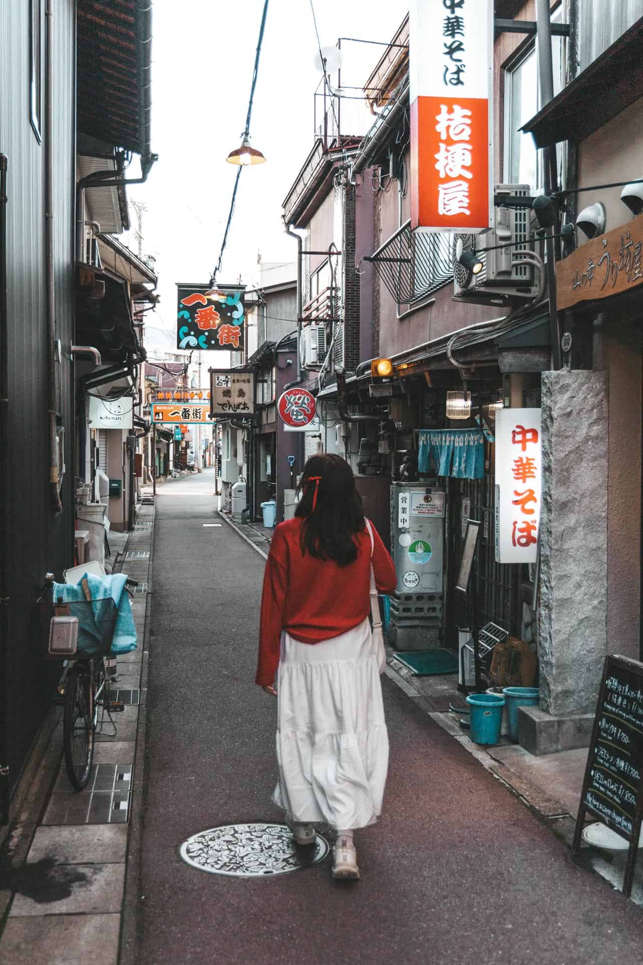 Walking through the streets of Takayama