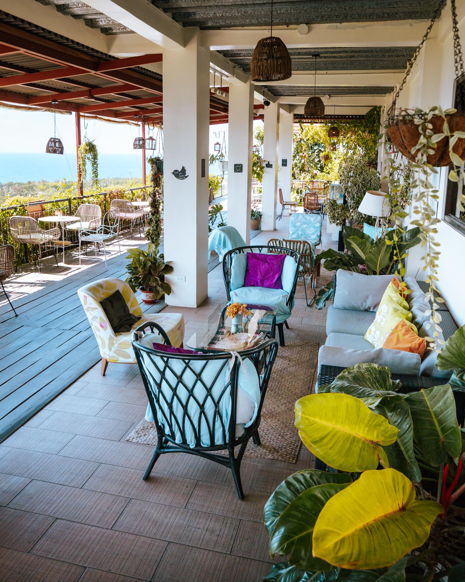 3 Days in Bohol: The Perfect Bohol Itinerary 6 Zaras Cafe Panglao Bohol