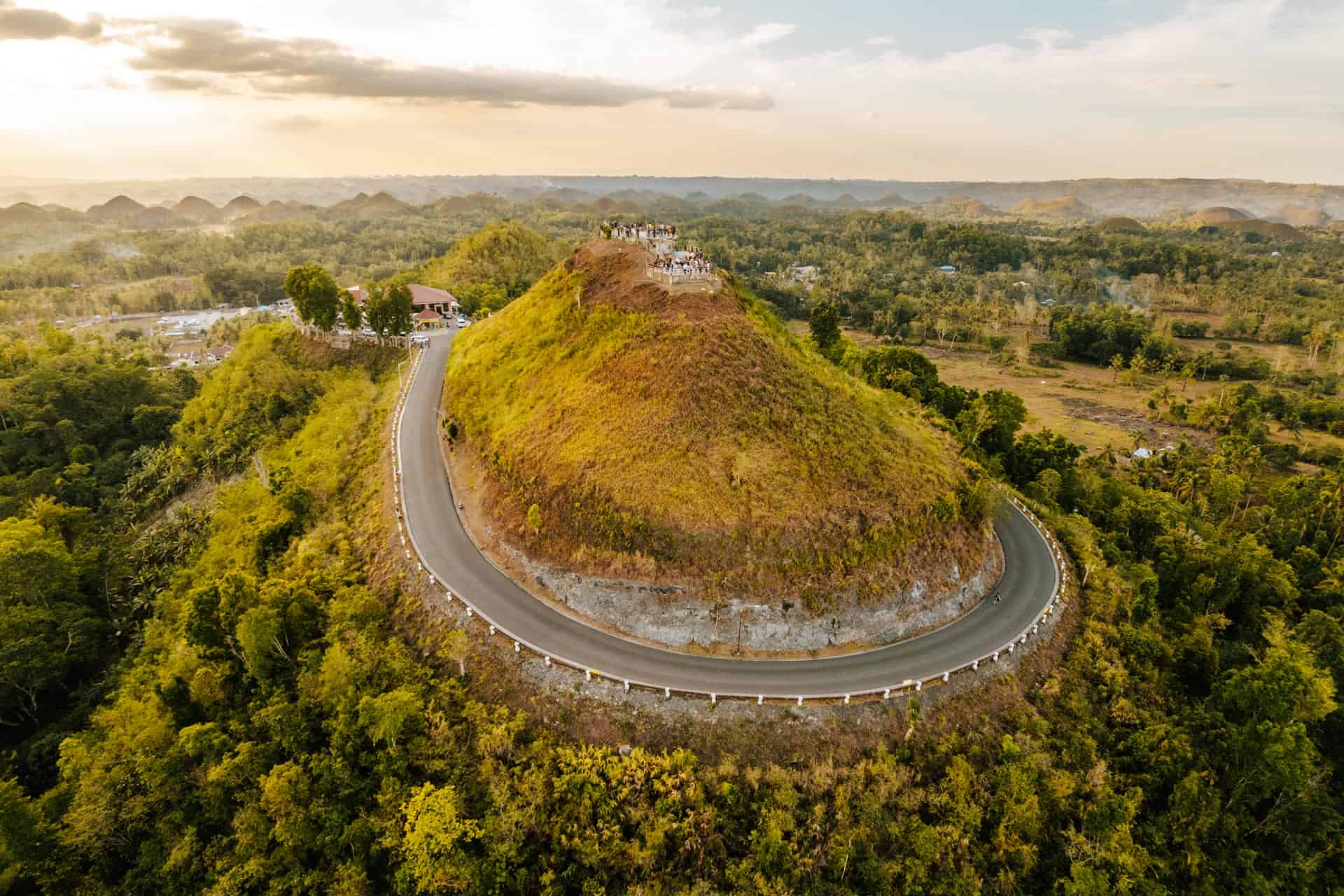 3 Days in Bohol: The Perfect Bohol Itinerary 21 Chocolate Hills Lookout in Bohol