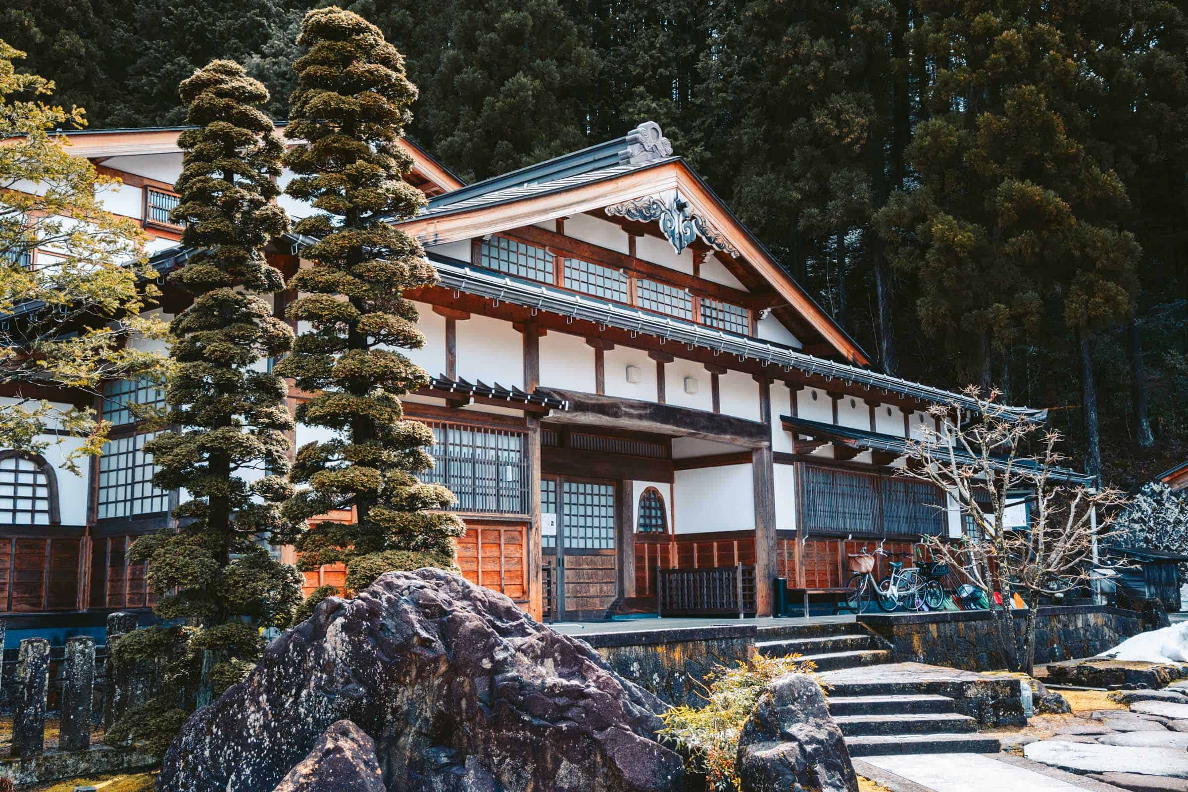 Higashiyama Walking Course in Takayama: Complete Guide 7 Temple at Higashiyama Walking Course