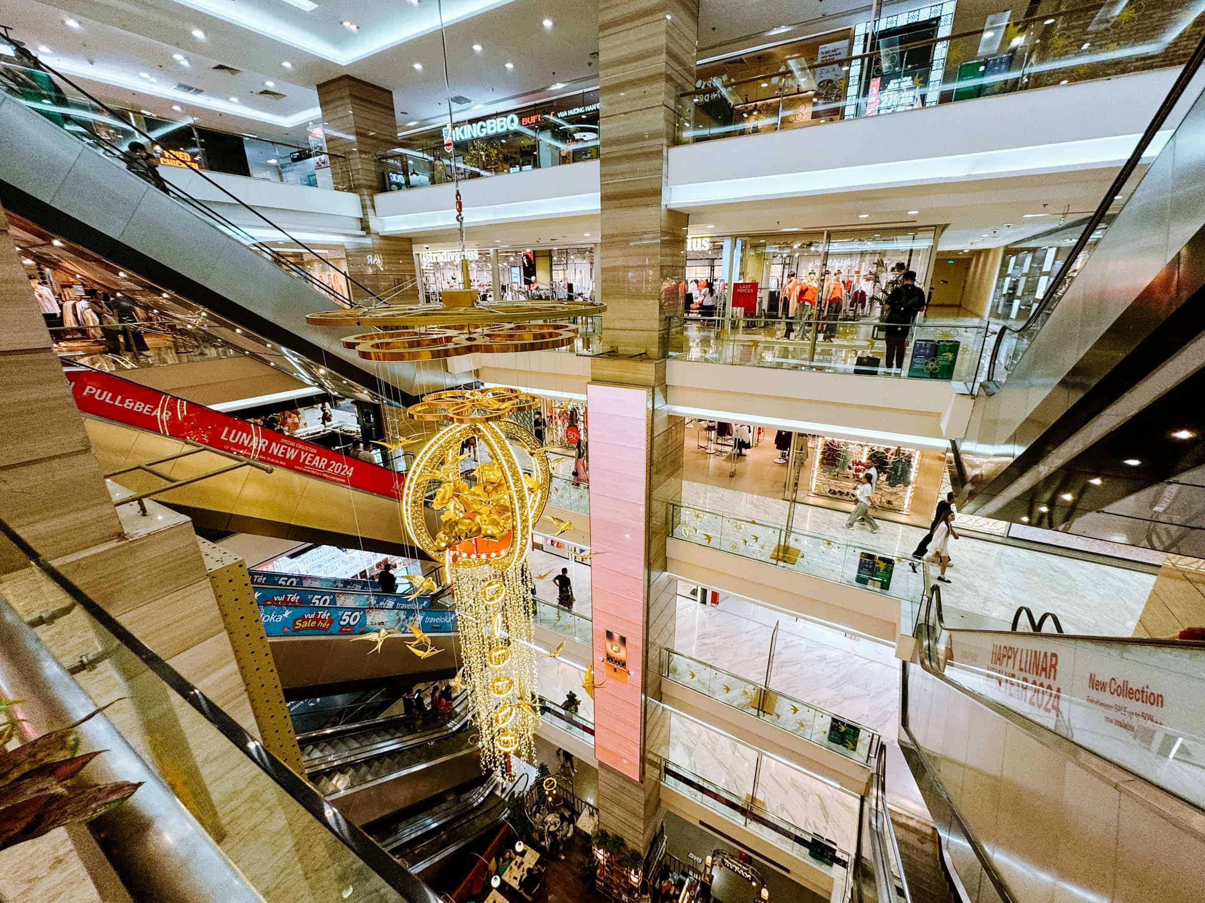 Interior of Vincom Center Saigon