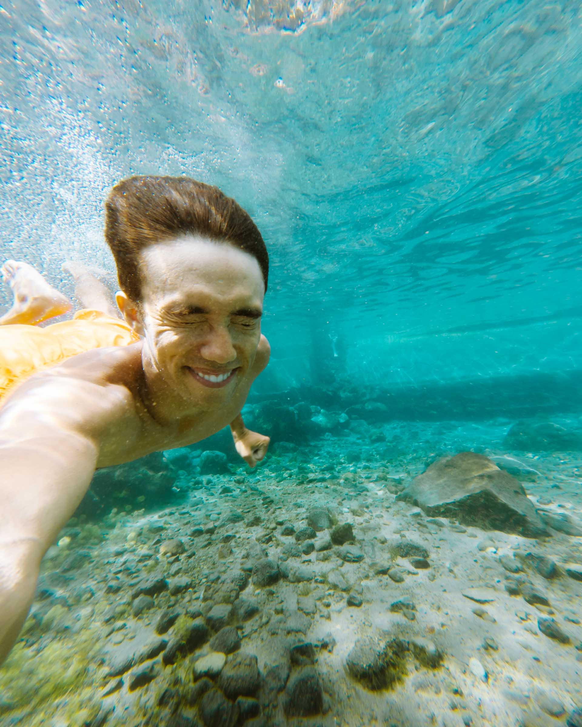 16 Awesome Things to Do in Camiguin: Complete Travel Guide 37 Sto Nino Cold Spring Camiguin underwater