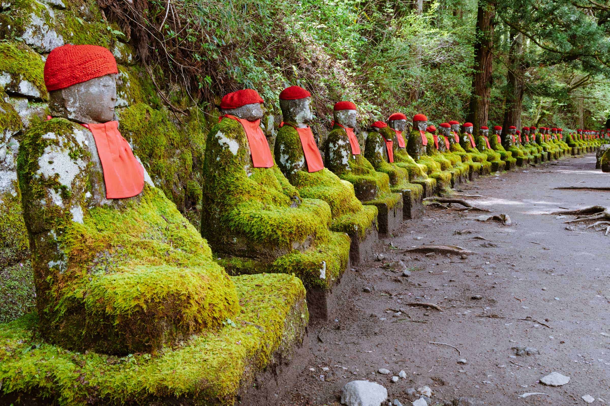 Kanmangafuchi Abyss Buddhas