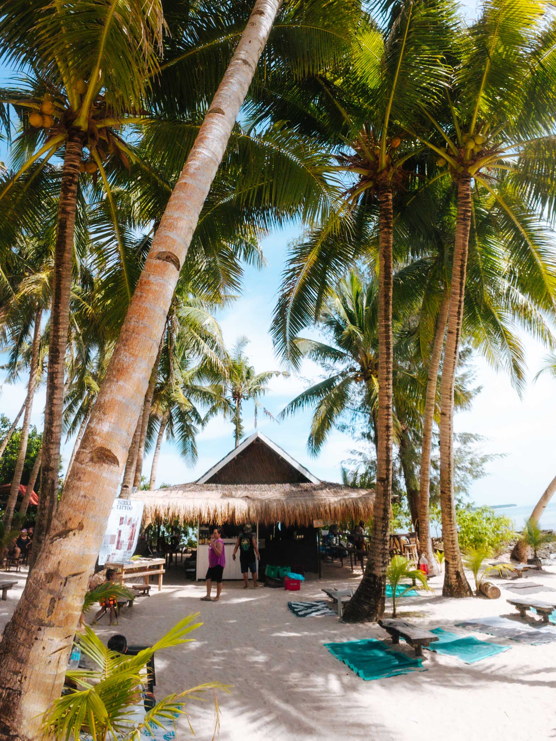 Guyam Island bar