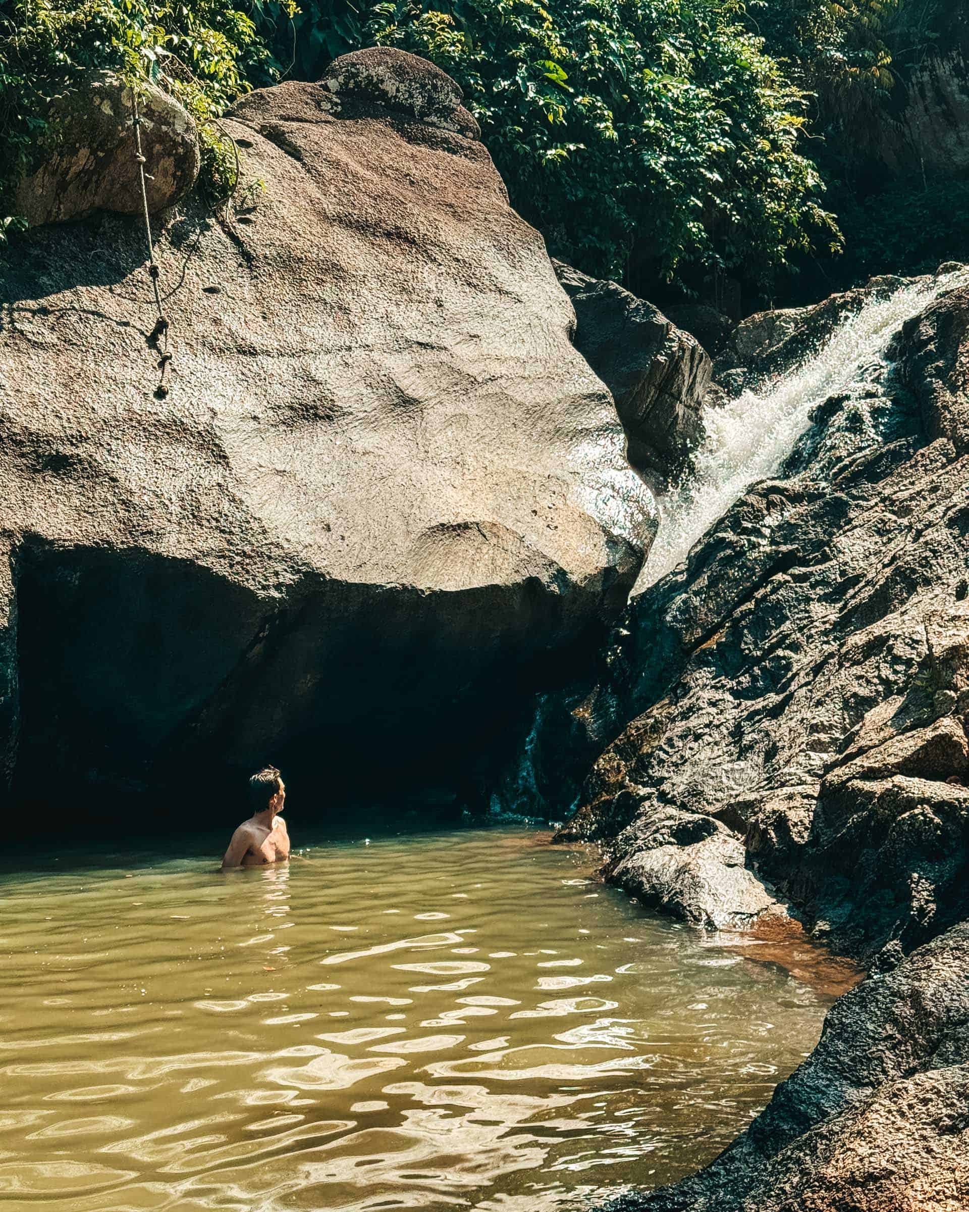 Pho Darng Waterfall swimming