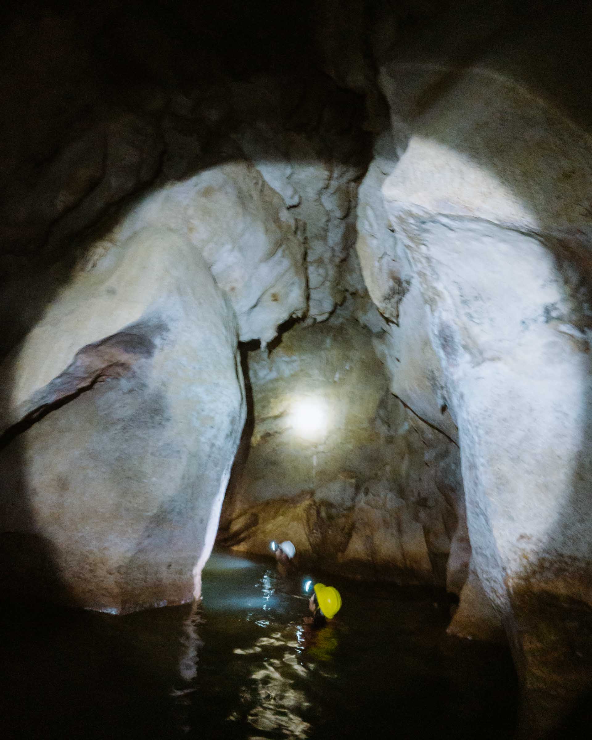 Tayangban Cave Pool narrow cave