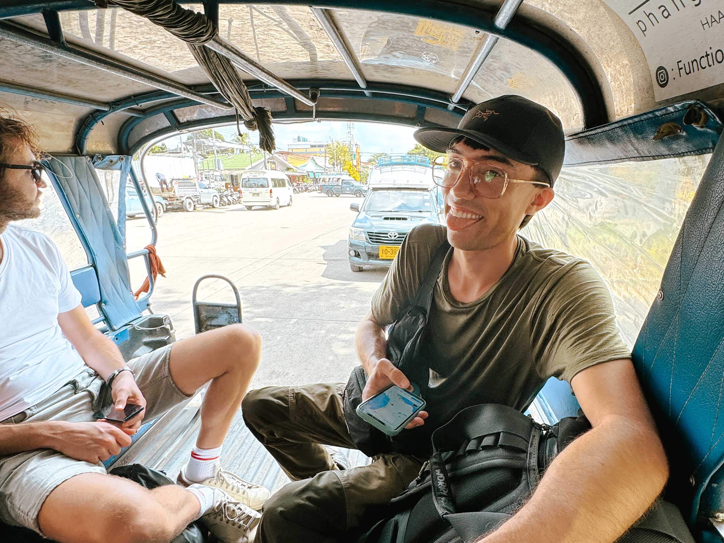 How to Get from Surat Thani to Koh Phangan by Ferry: Complete Guide 21 Songthaew in Koh Phangan