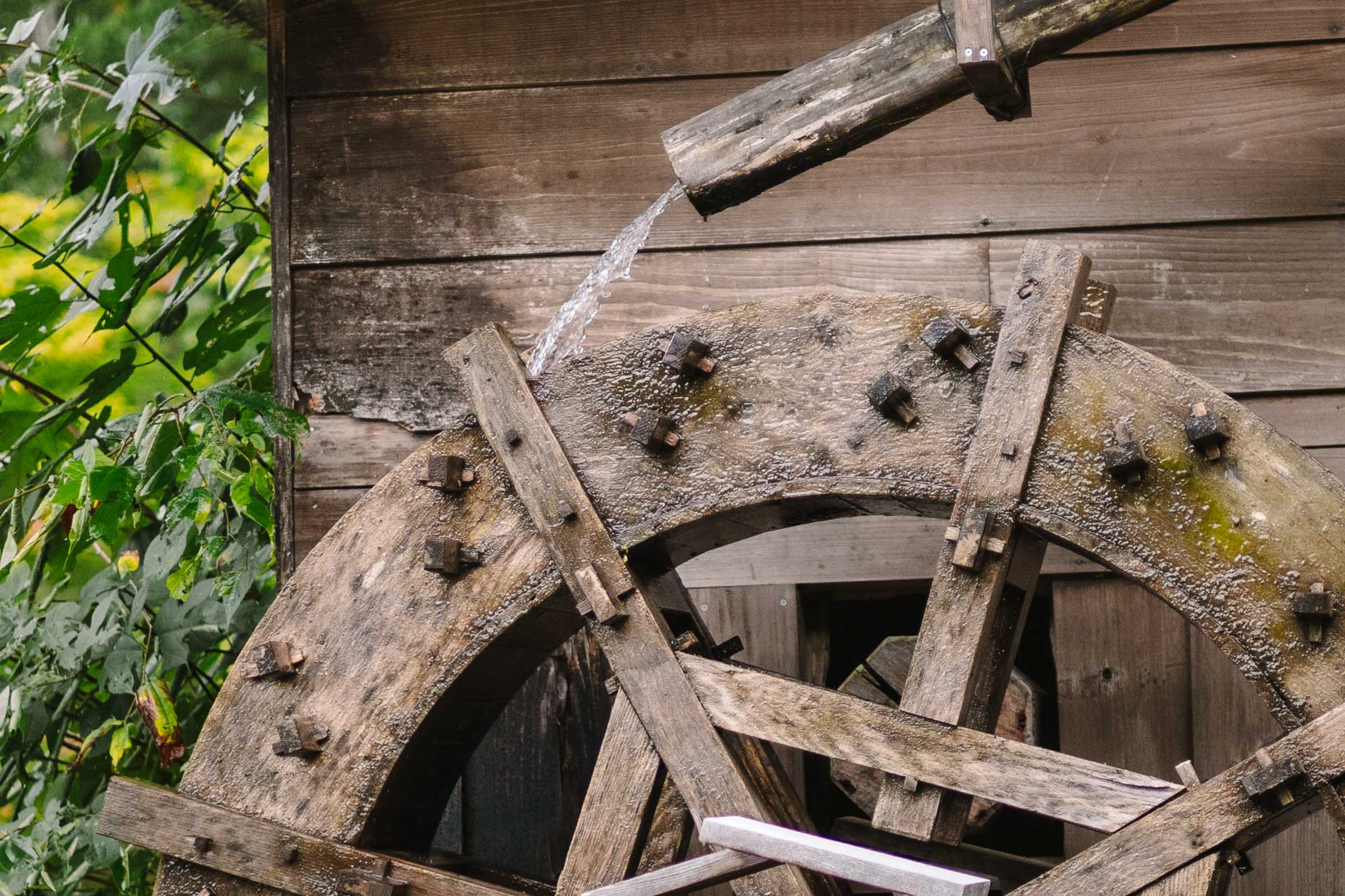Hida Folk Village (Hida no Sato) in Takayama: Complete Guide 8 water wheel at hida folk village takayama
