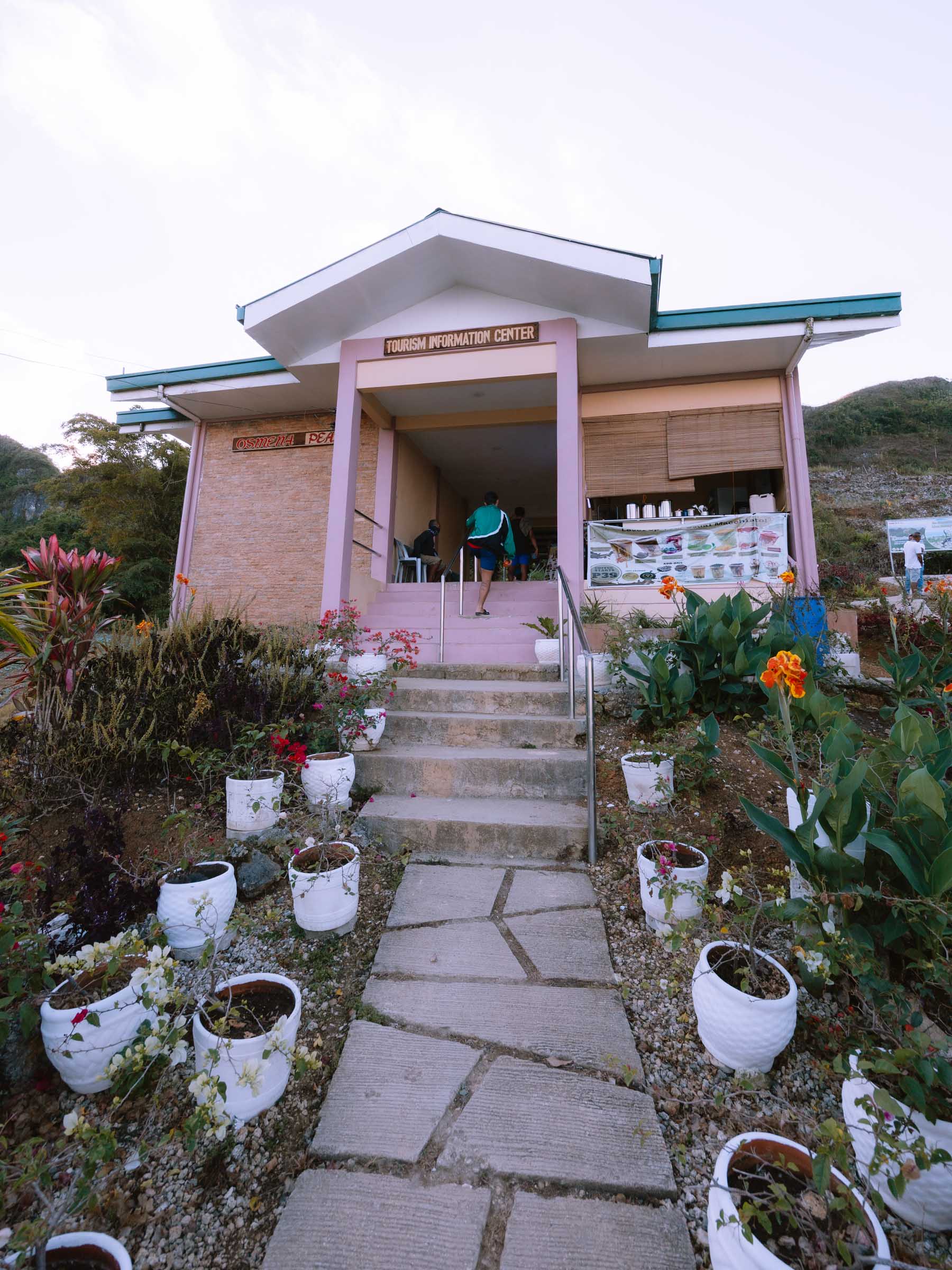 Osmena Peak Cebu tourist center
