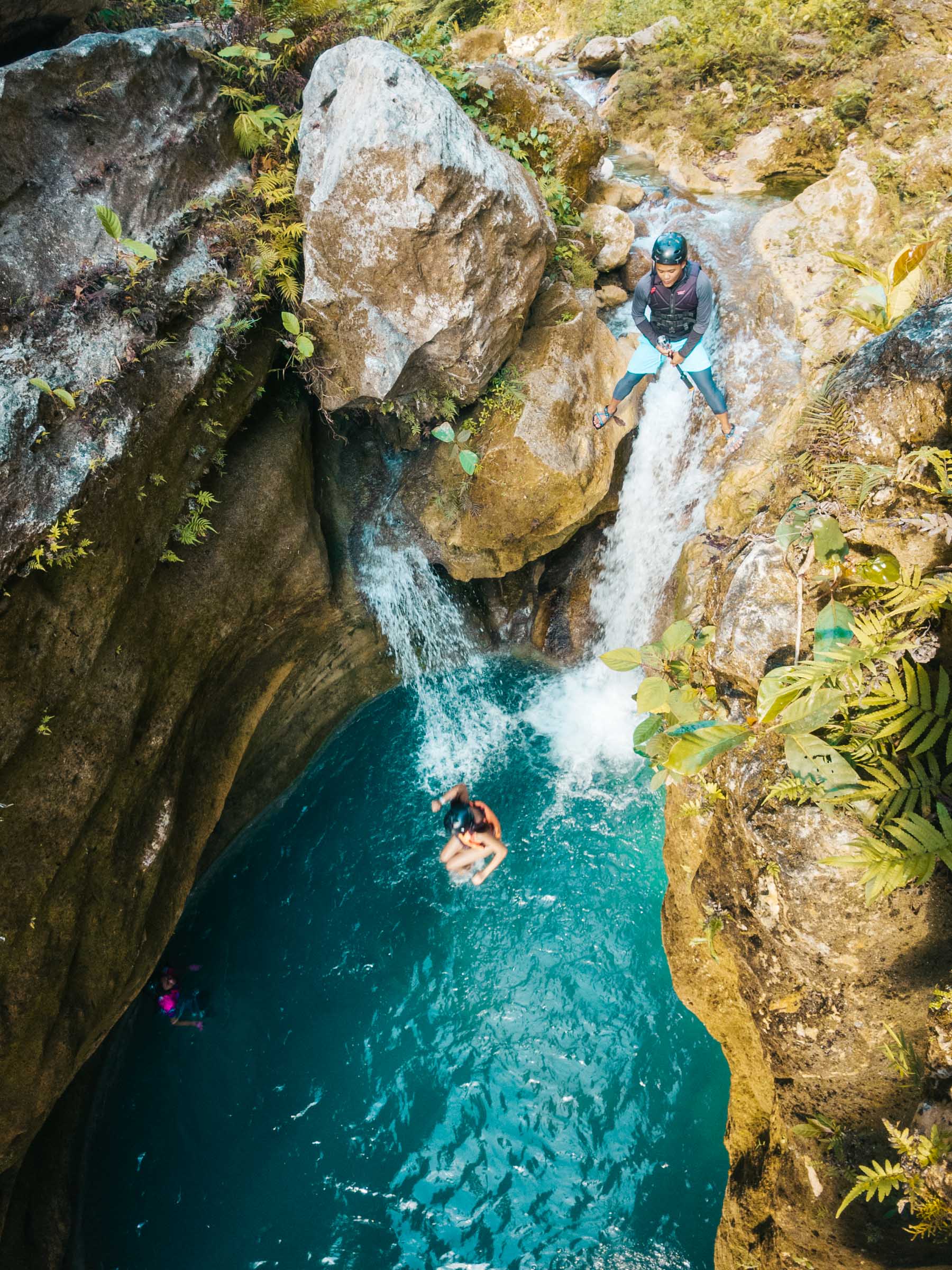Kawasan Falls Canyoneering jump into canyon