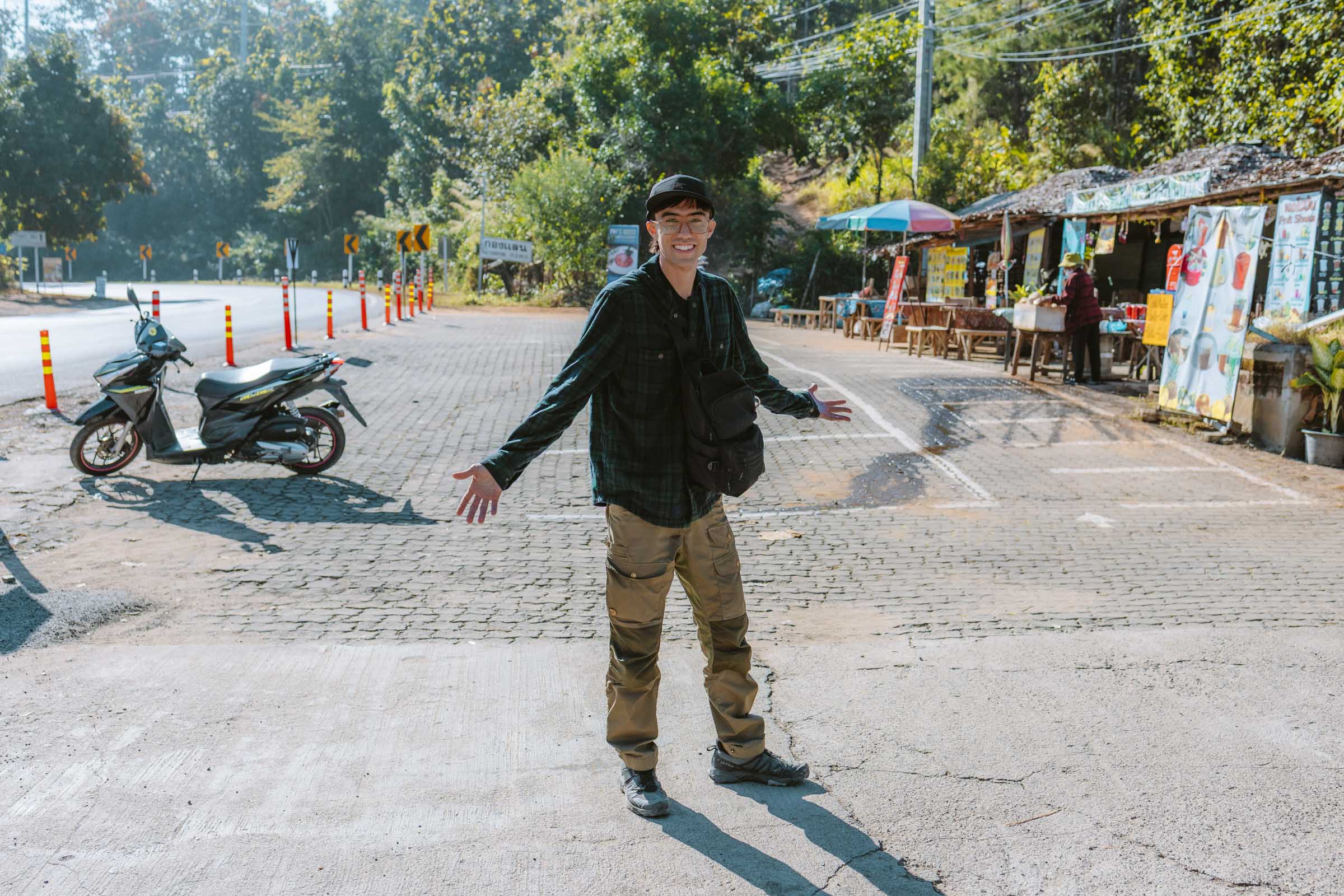 Pai Canyon: Complete Guide 3 Pai Canyon entrance parking area
