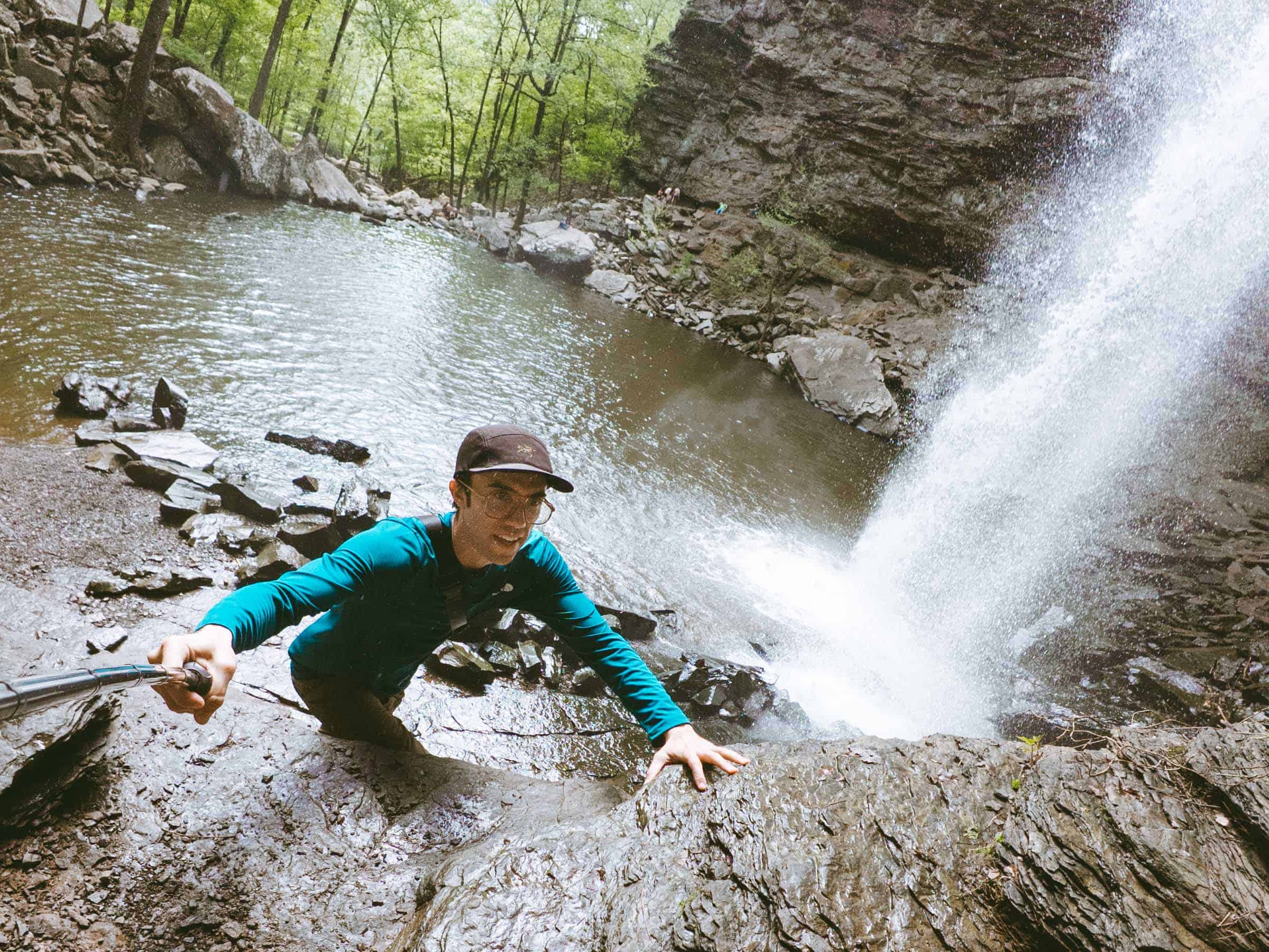 Cedar Falls Trail in Arkansas: Complete Hiking Guide 20 Climbing Cedar Falls in Arkansas