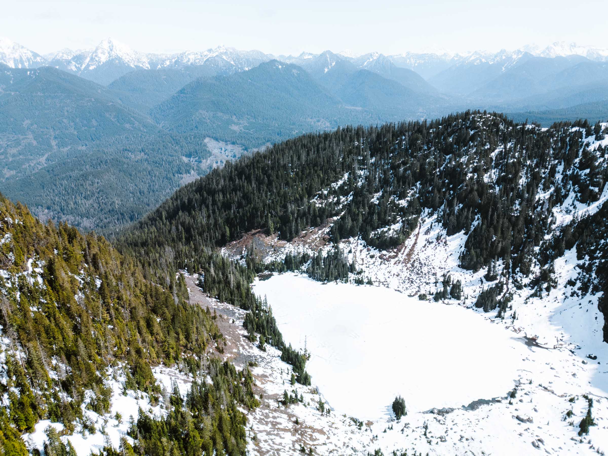 Lake 22 Trail in Washington: Complete Hiking Guide 3 Frozen Lake 22 in spring