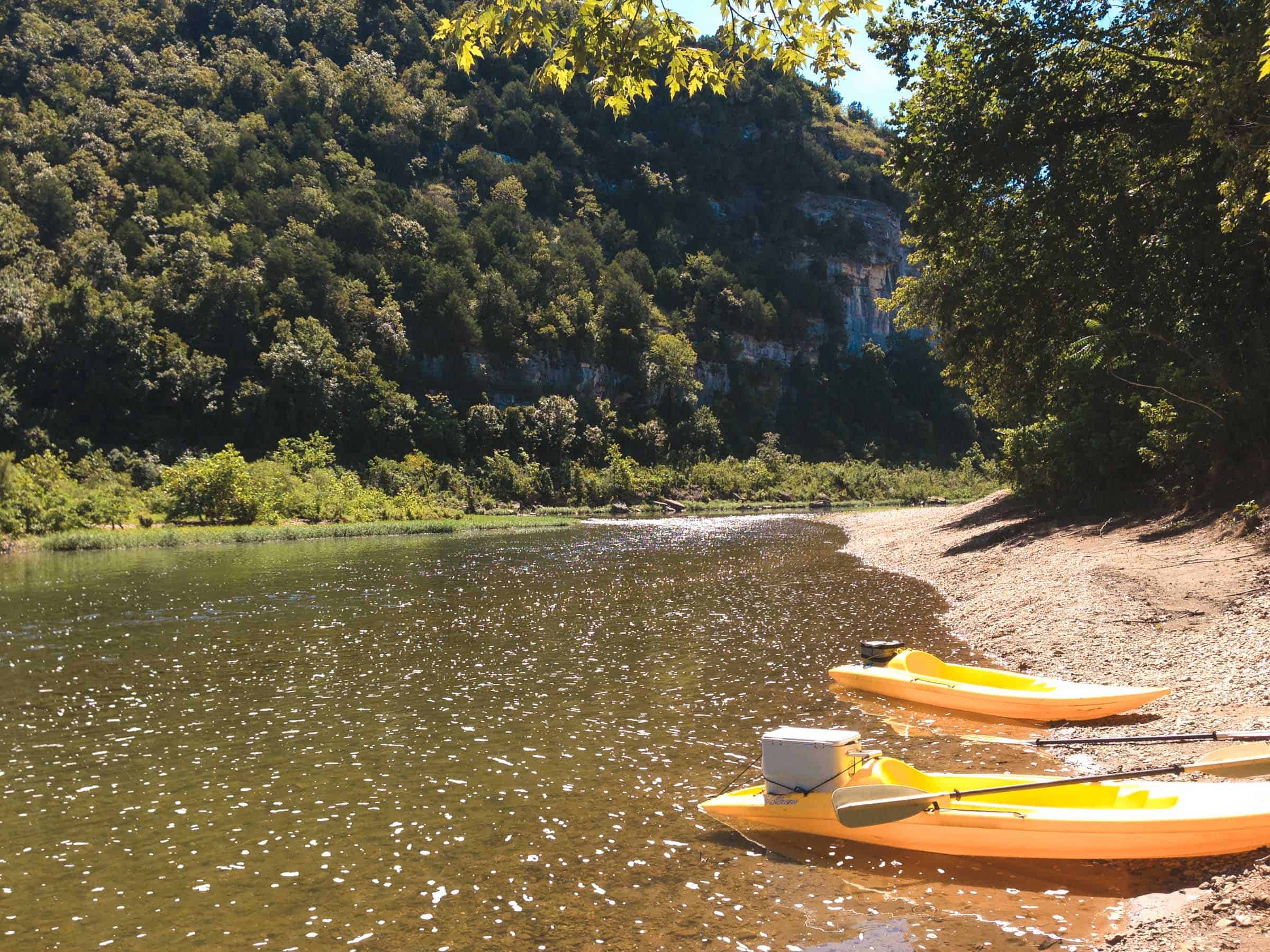 How to Float the Buffalo River in Arkansas: Complete Guide 6 Kayaks at lower Buffalo River