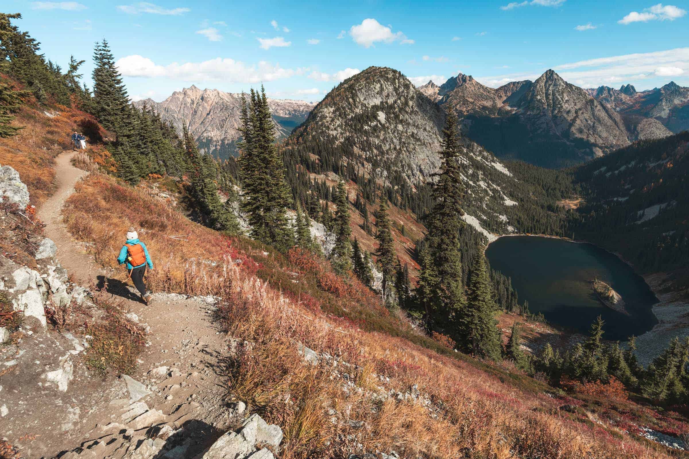 Maple Pass Loop in the North Cascades: Complete Hiking Guide 28 Maple Pass Loop Trail