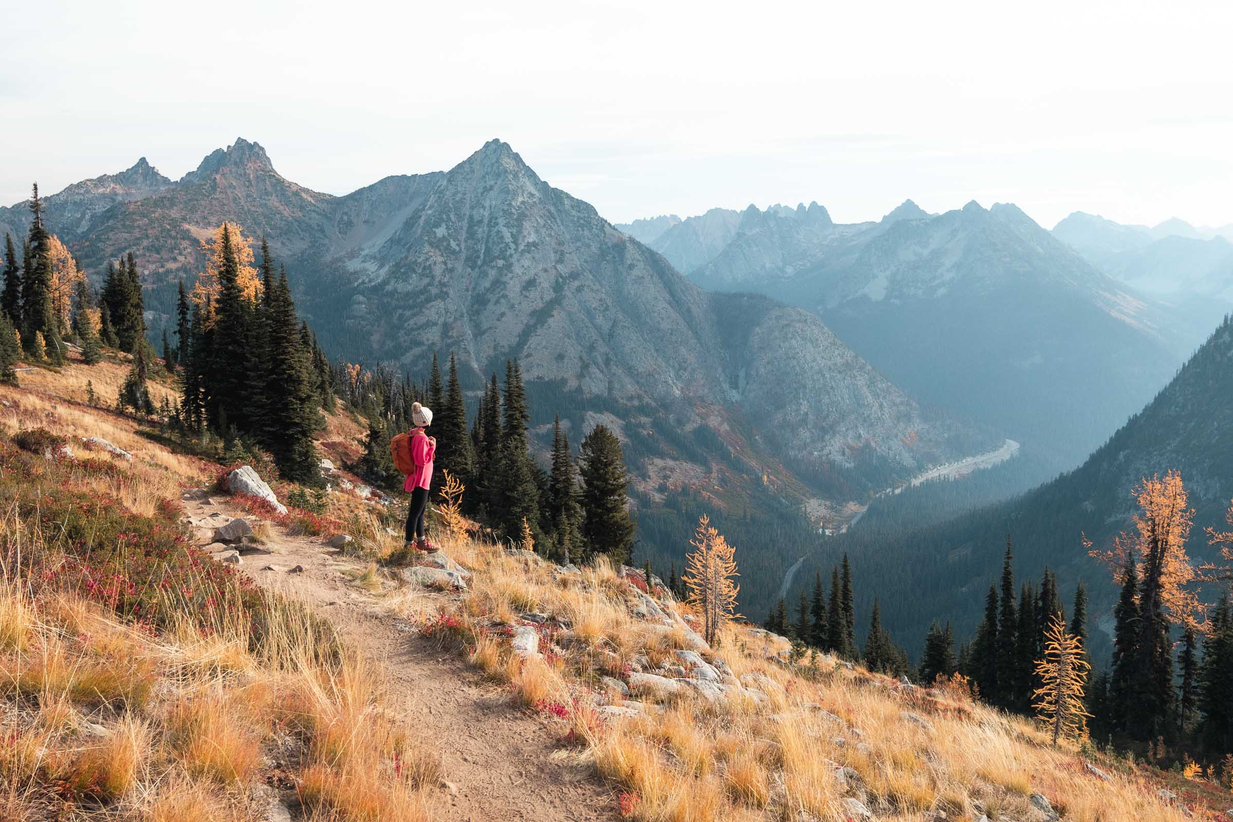 Maple Pass Loop in the North Cascades: Complete Hiking Guide 25 Views of Washington Pass from Maple Pass