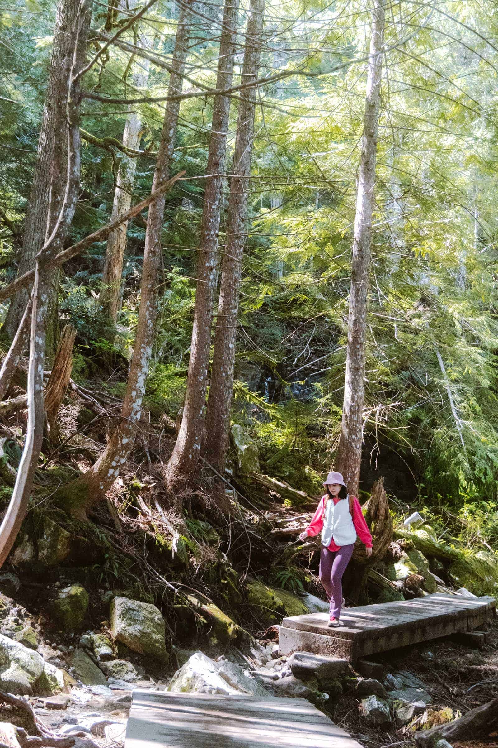 Wooden boardwalk to Bridal Veil Falls