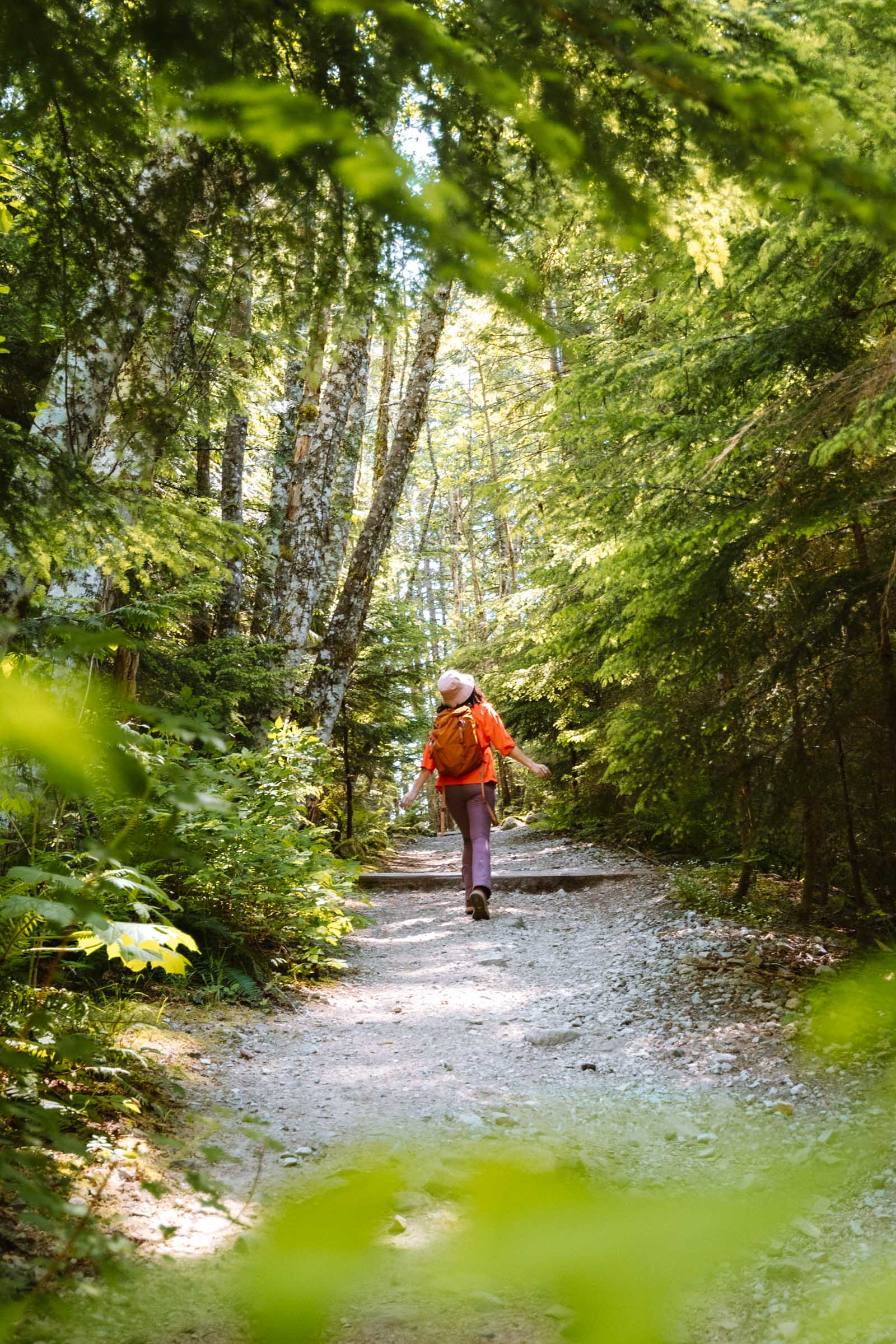 Chloe hiking to Mason Lake