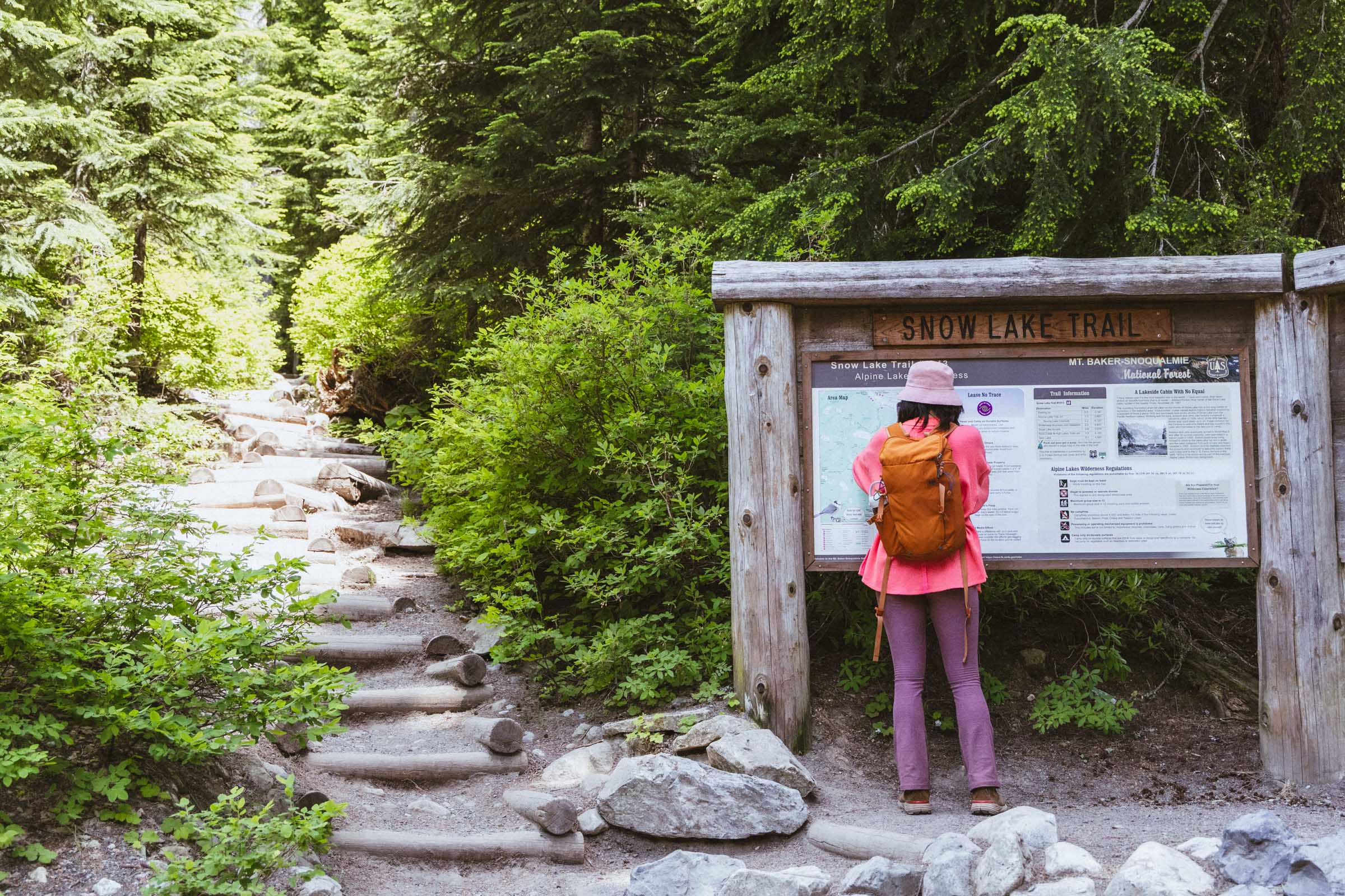 Snow Lake Trail signboard