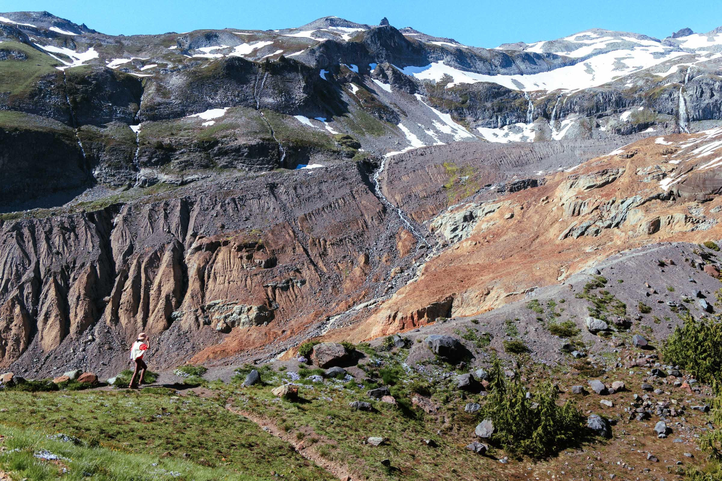 Hiking along Emerald Ridge Mount Rainier