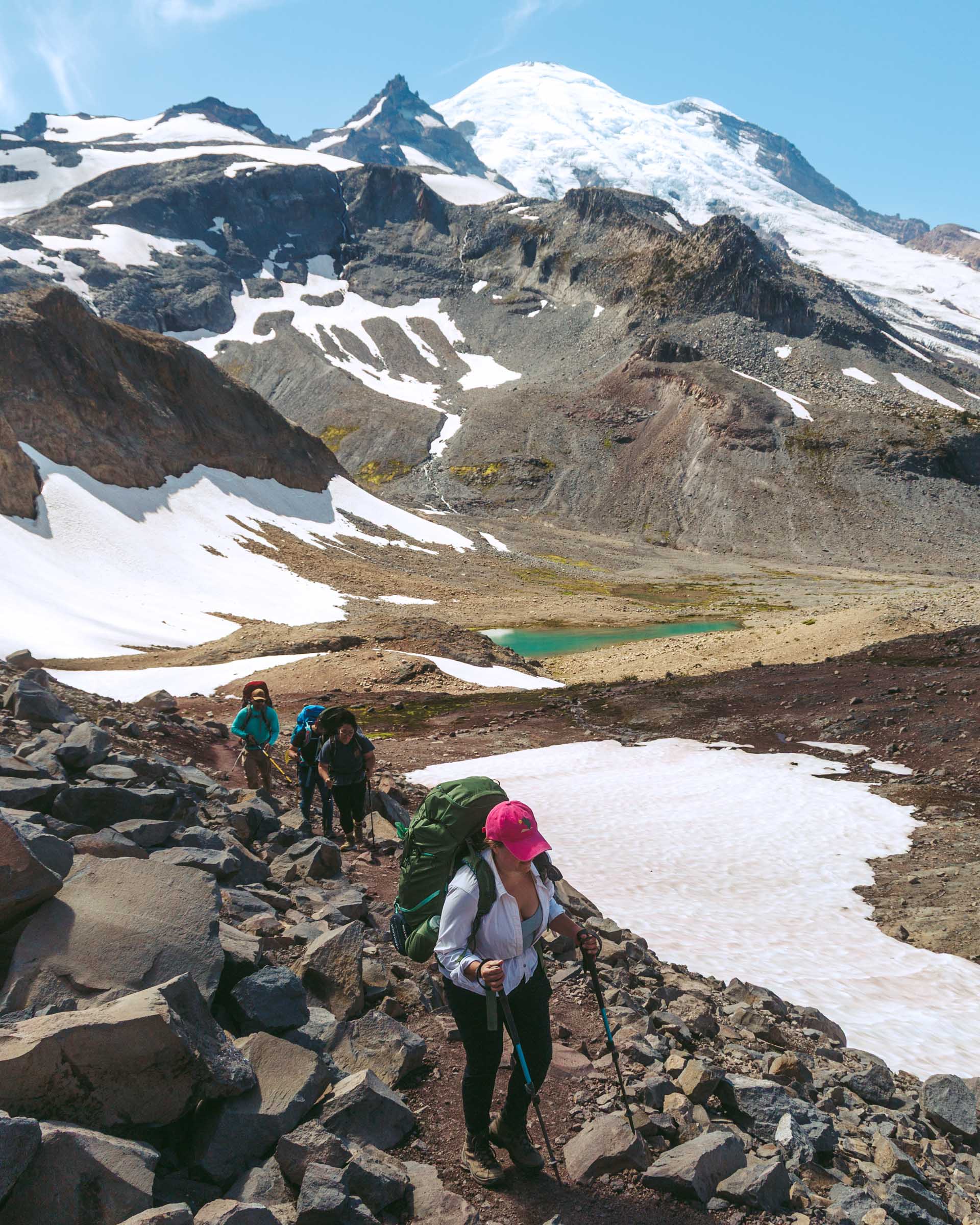 12 Unique Things to Do in Mount Rainier: Complete Travel Guide 22 hiking up panhandle gap with mount rainier in background