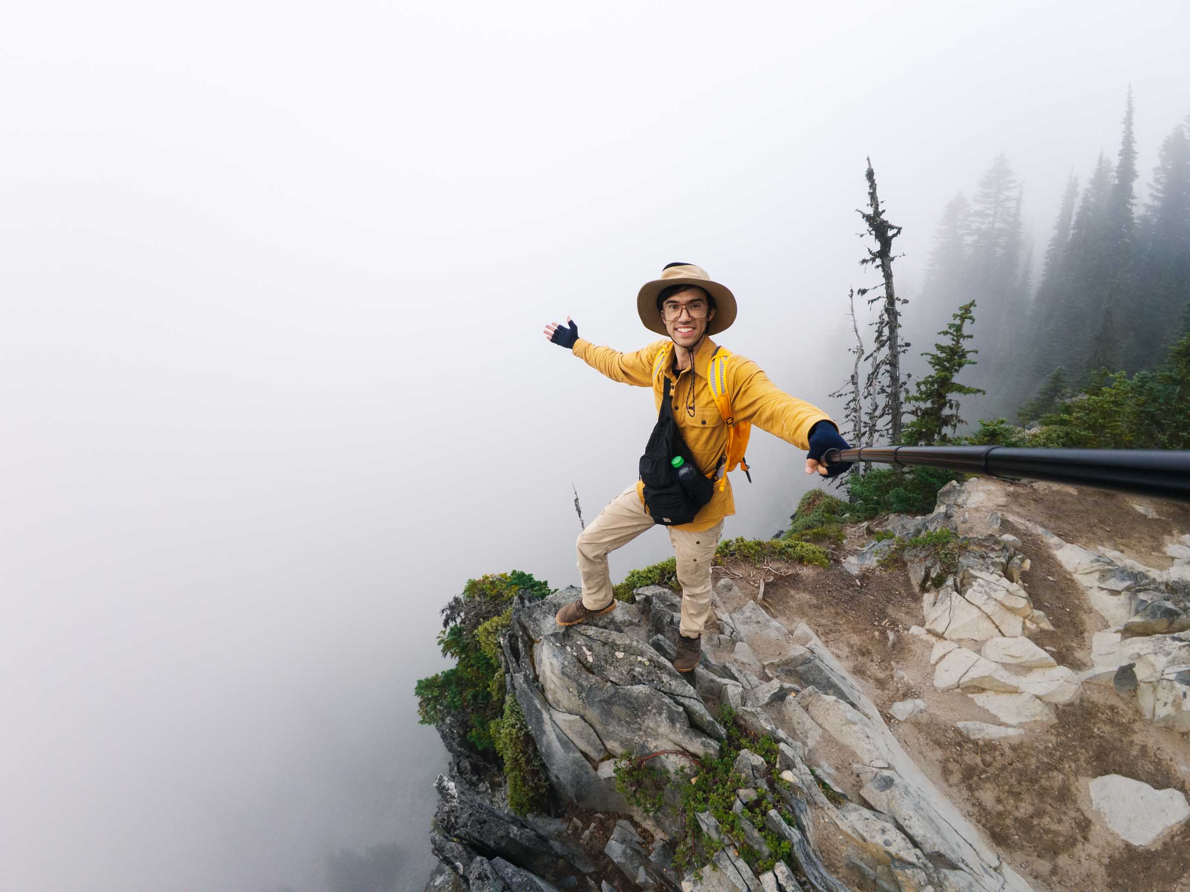 high lakes loop rainier fog at faraway rock