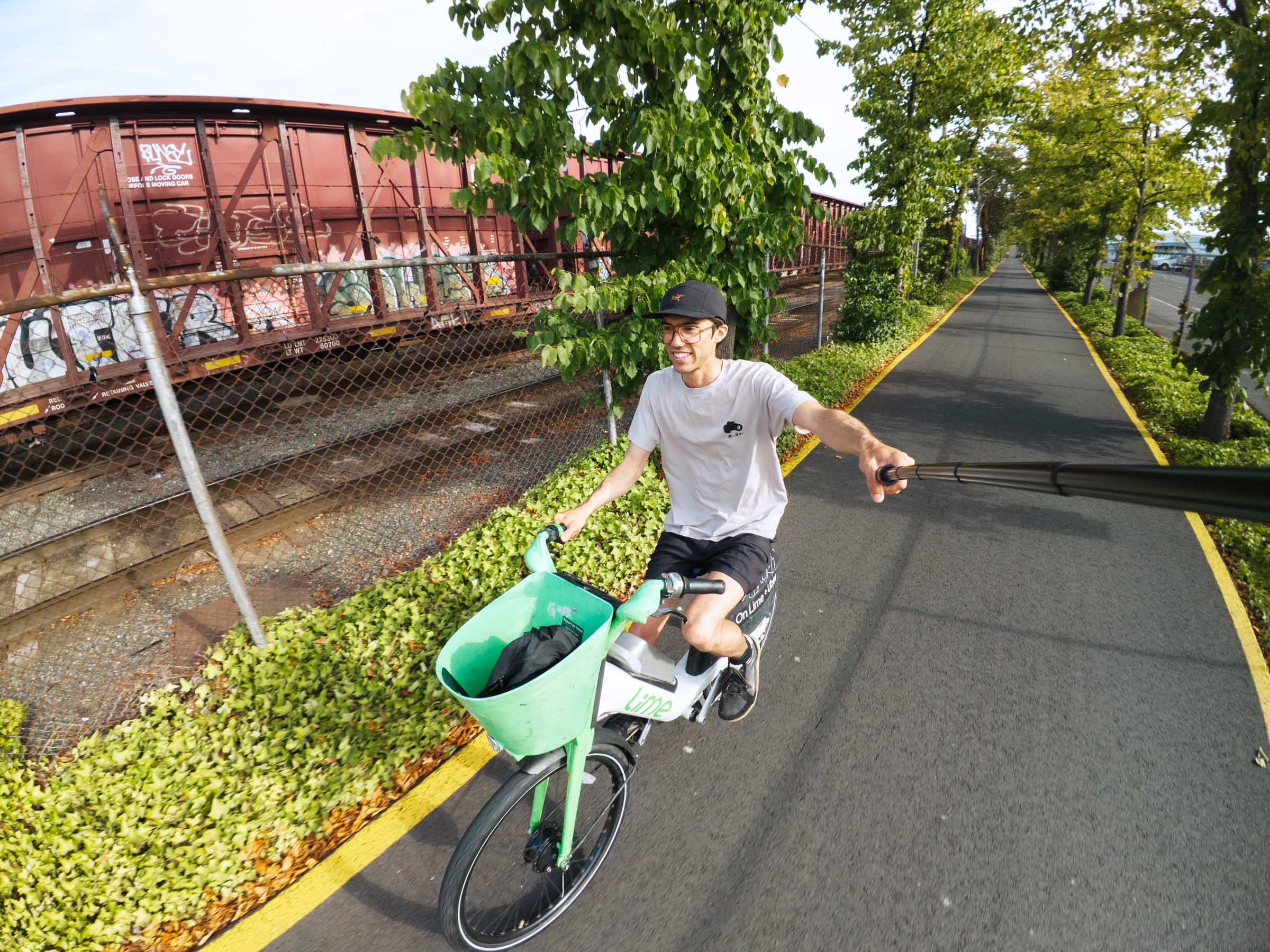 trey on elliot bay trail bicycle