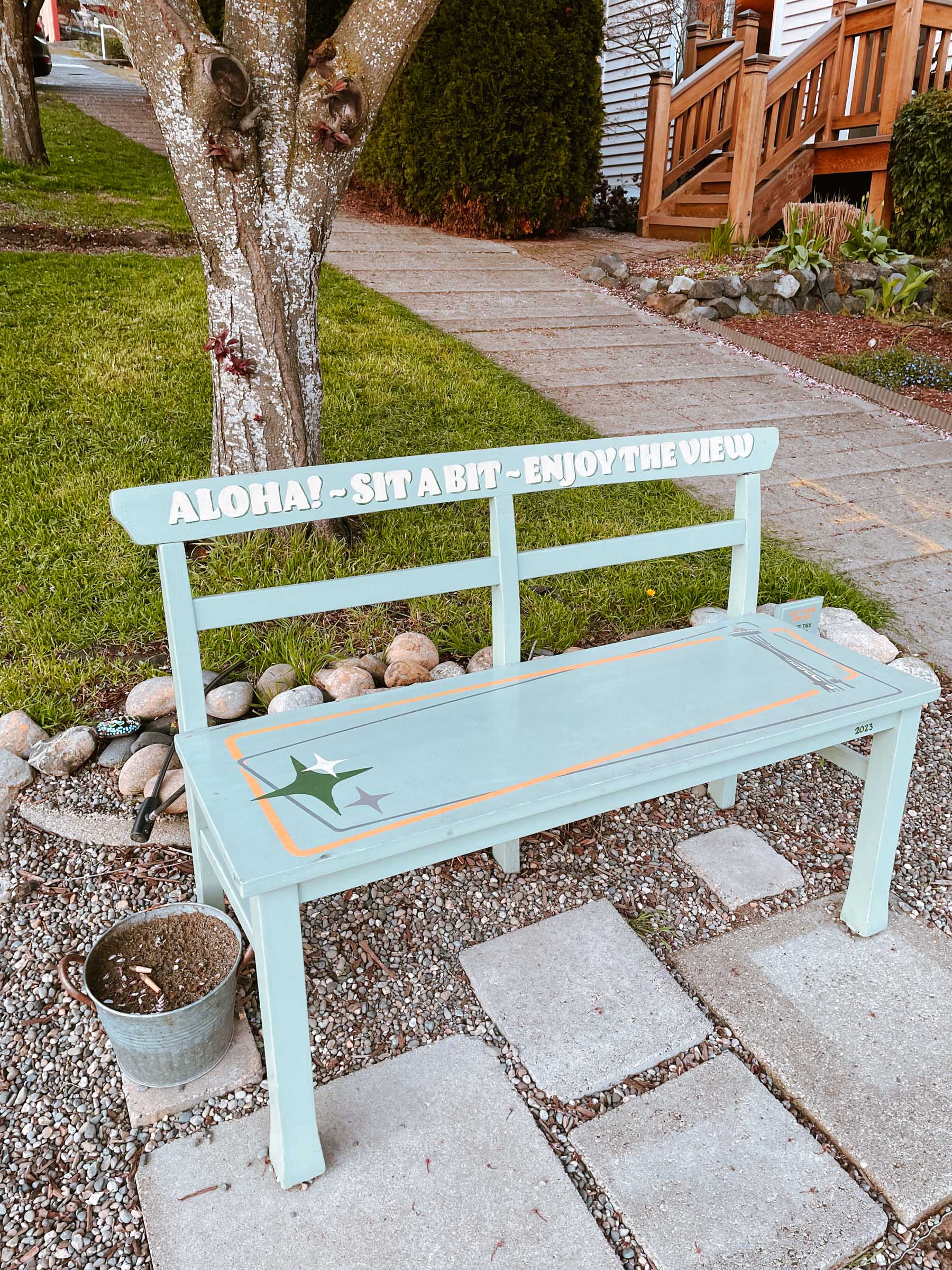 8 Incredible Views of the Space Needle: Complete Travel Guide 16 aloha bench seattle