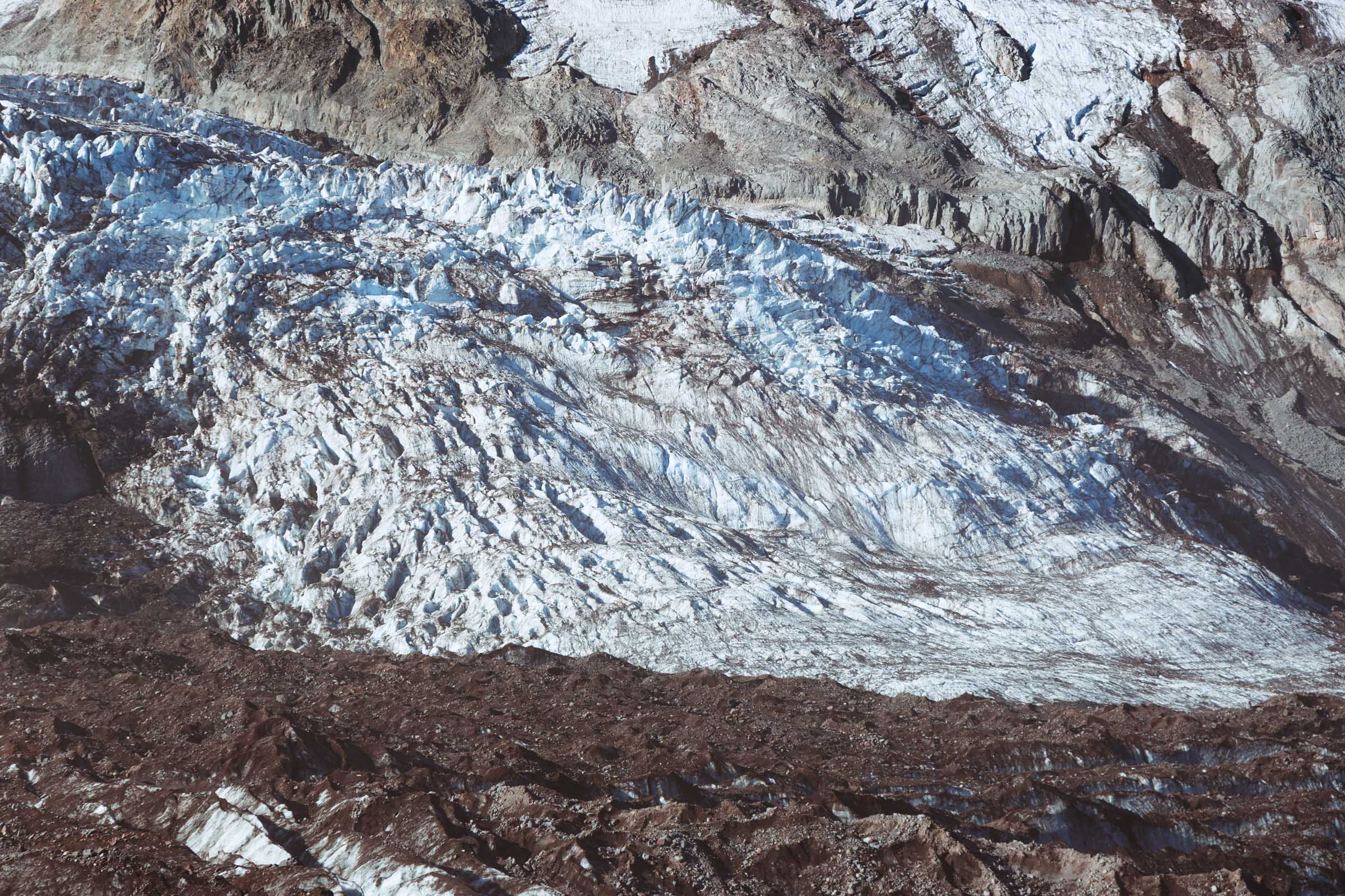 carbon glacier ice mount rainier