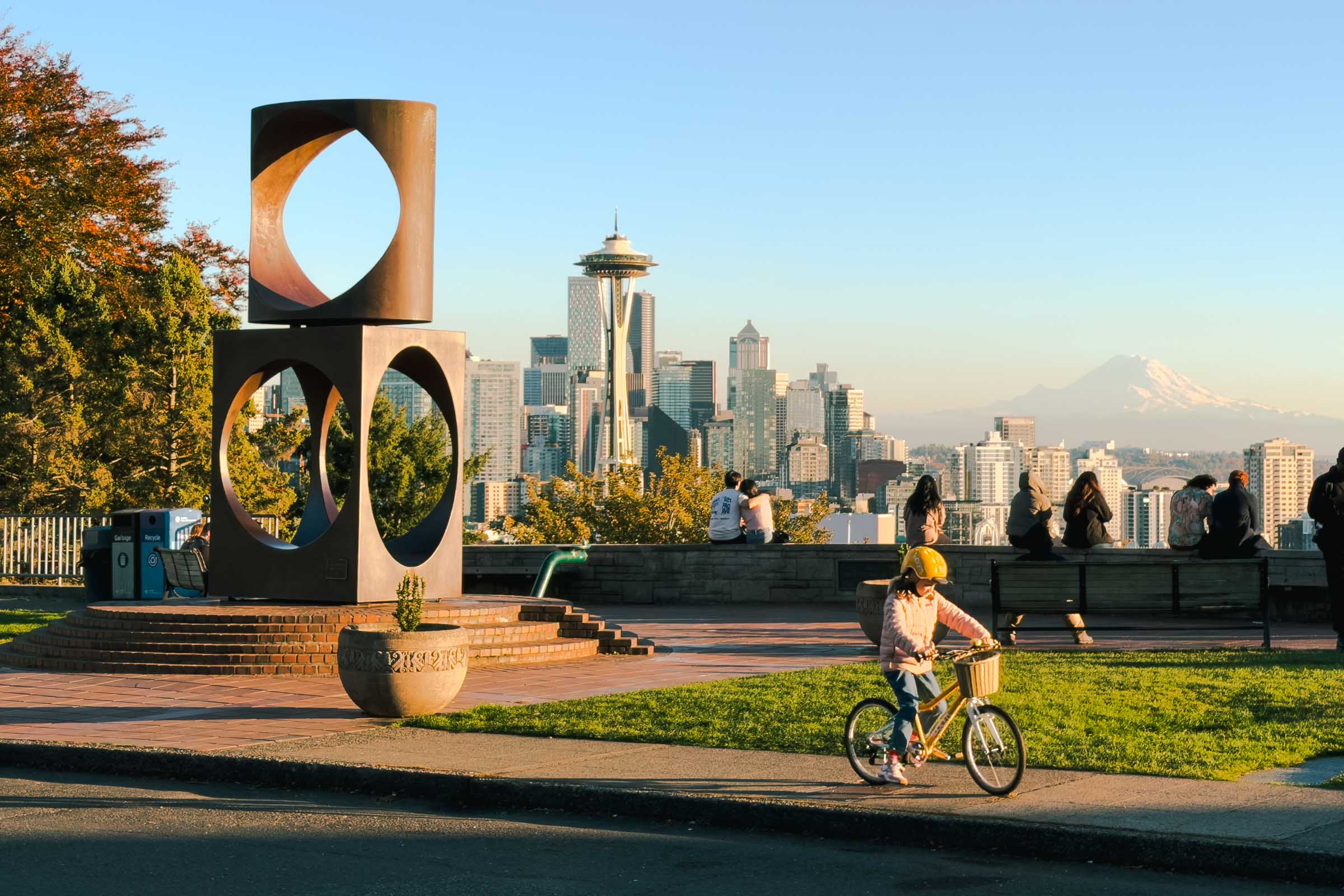 Kerry Park in Seattle: Complete Guide 2 kerry park afternoon vibes