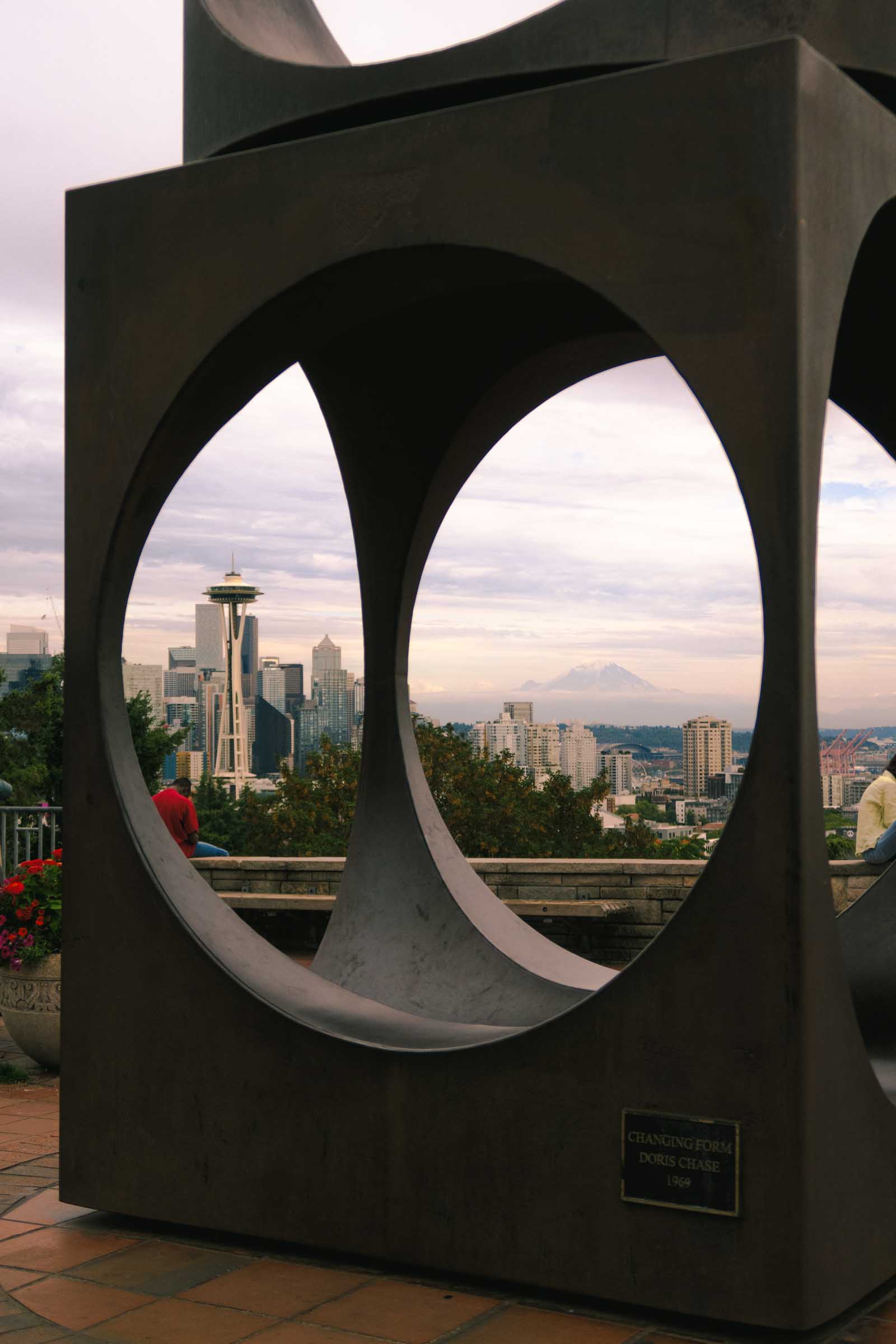 Kerry Park in Seattle: Complete Guide 6 space needle changing form