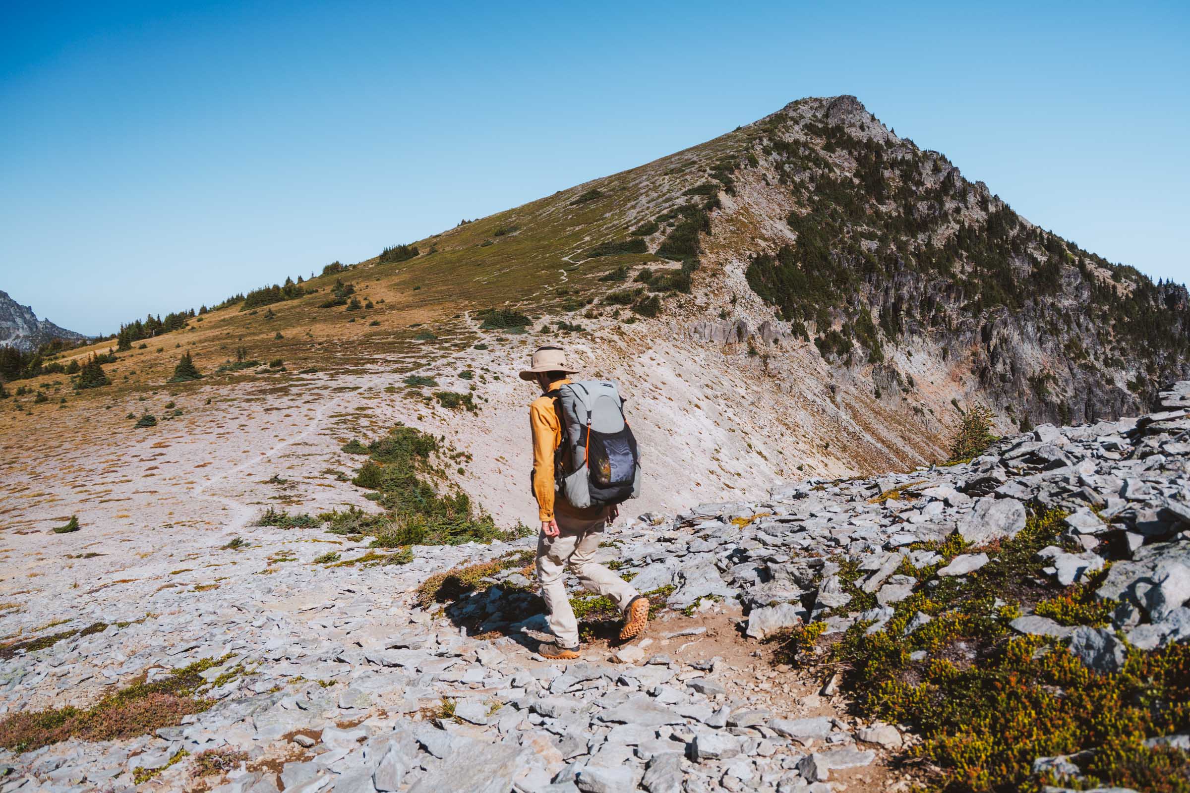 start of trail to skyscraper mountain