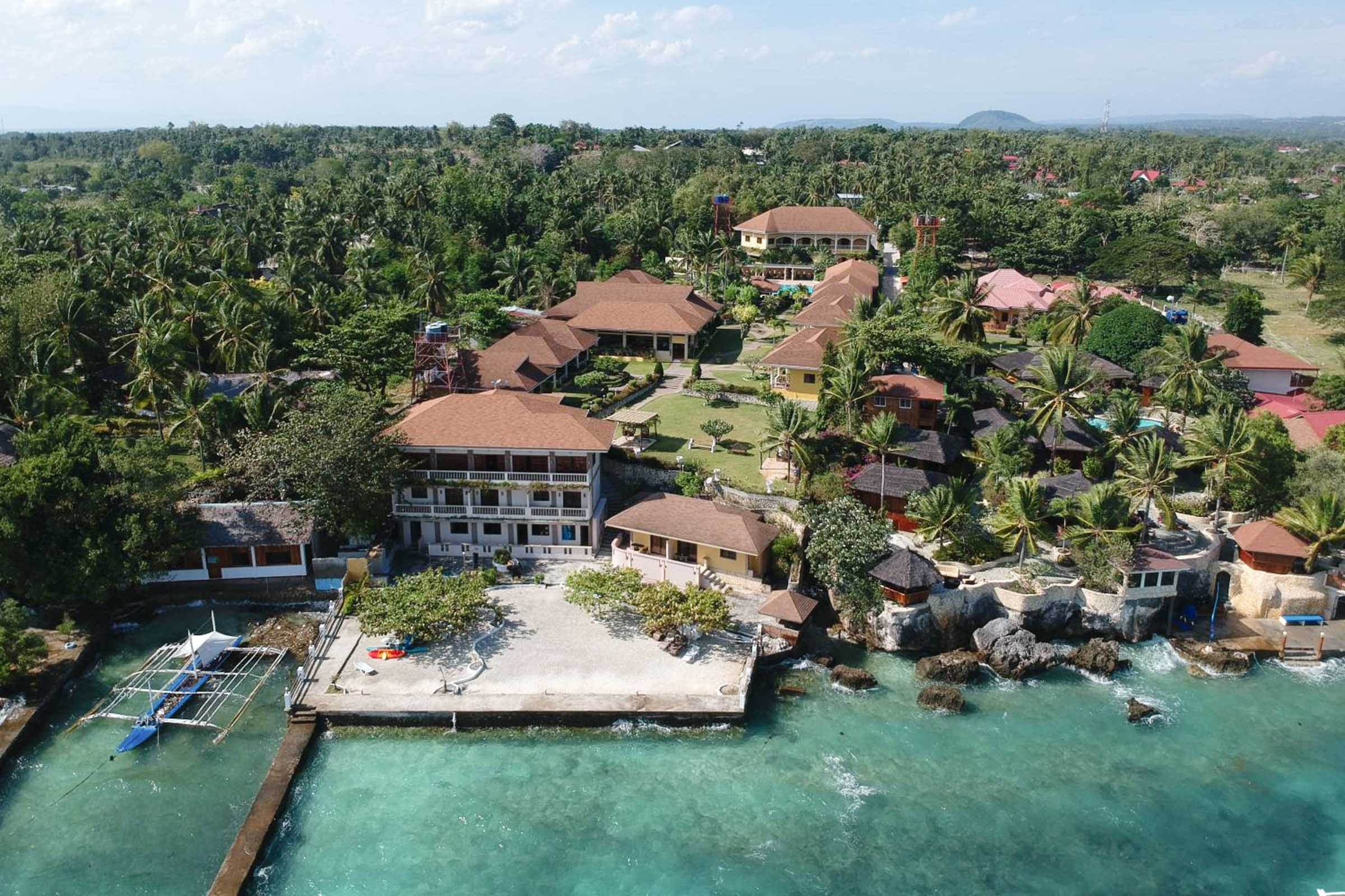 Where to Stay in Moalboal: Our Guide to the Best Areas and Hotels 31 turtle bay dive resort moalboal 1