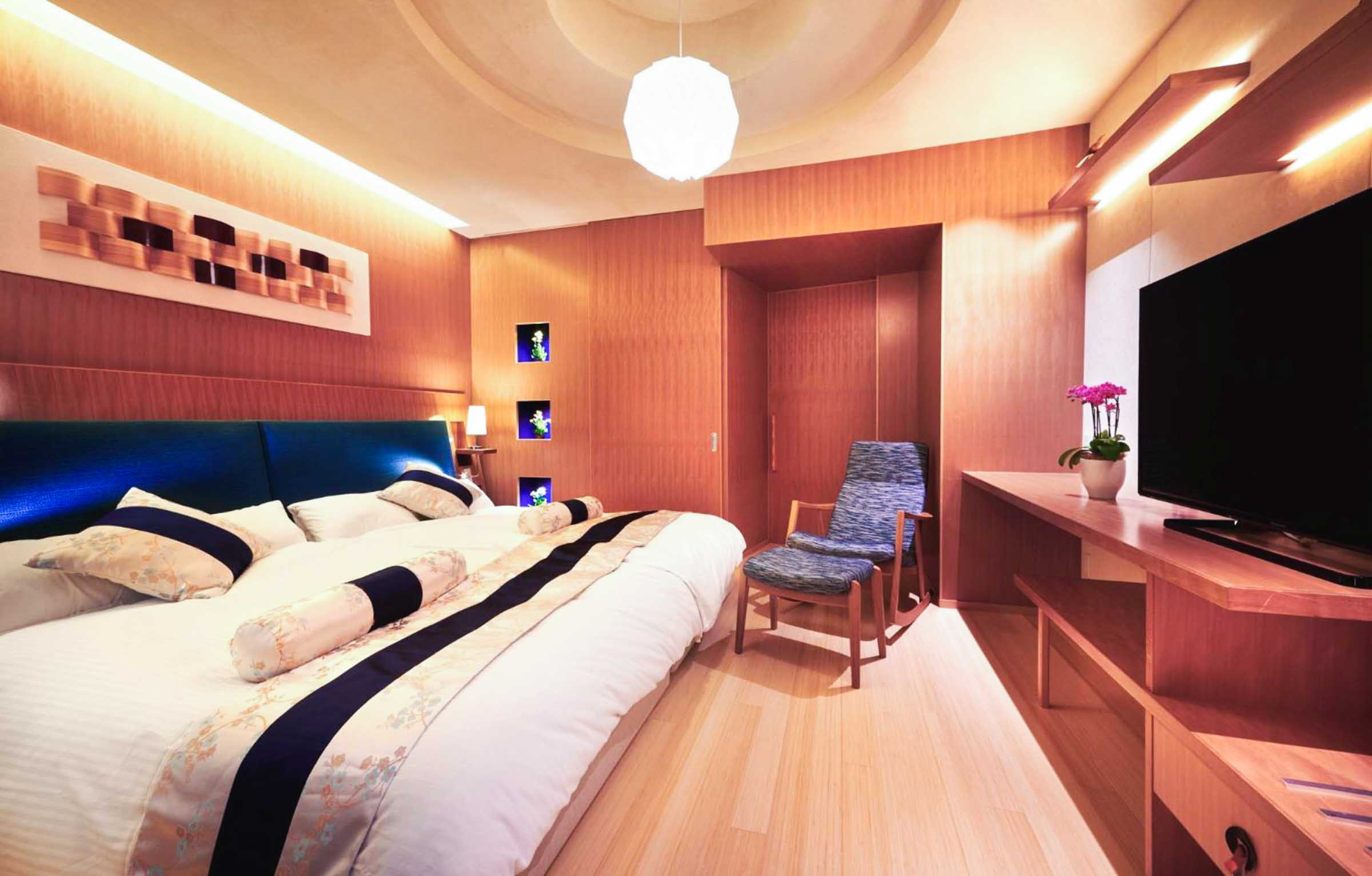 Where to Stay in Takayama: Guide to the Best Areas and Hotels 26 Honjin Hiranoya Kachoan western room