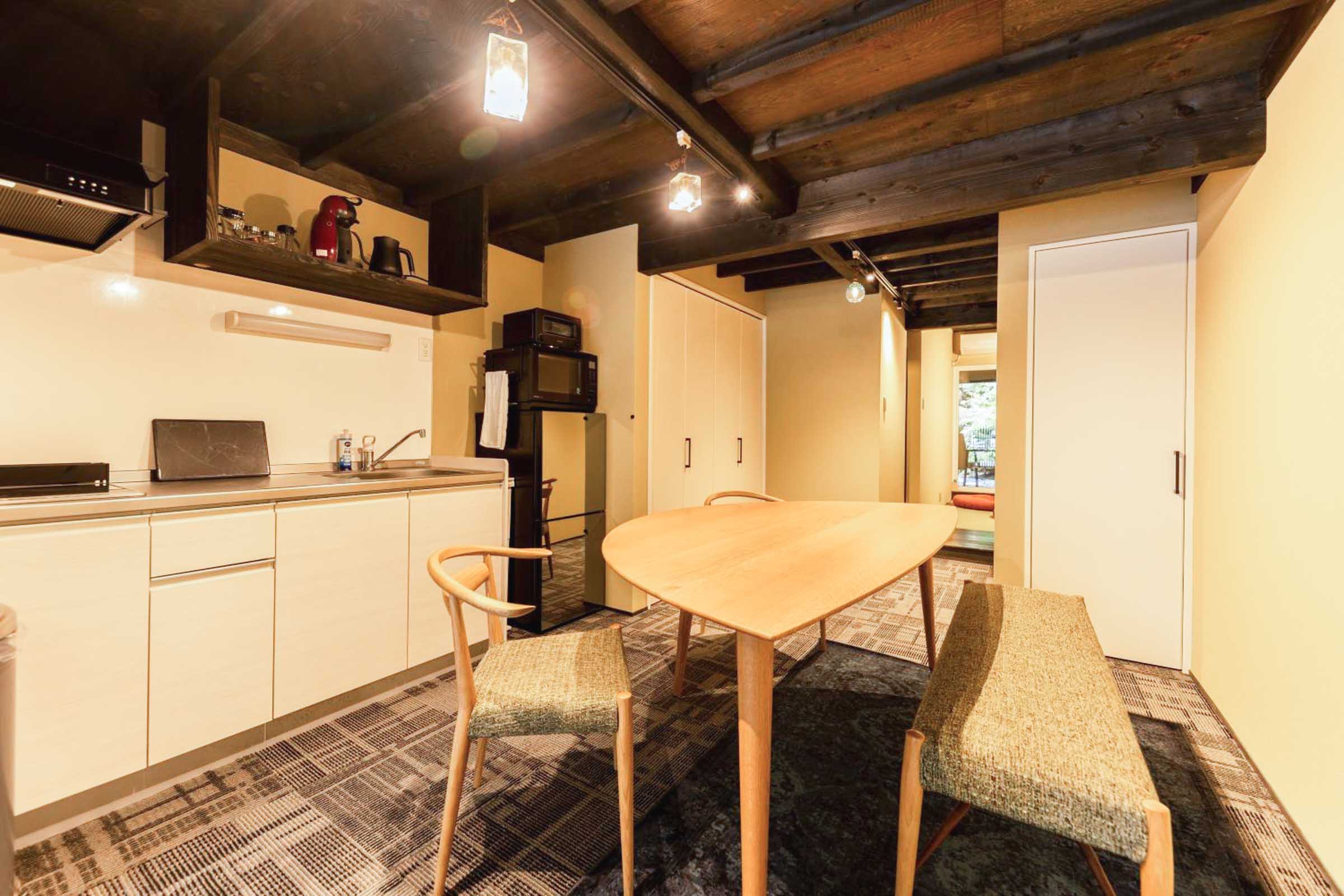 Where to Stay in Takayama: Guide to the Best Areas and Hotels 45 Tsuki Akari Takayama dining