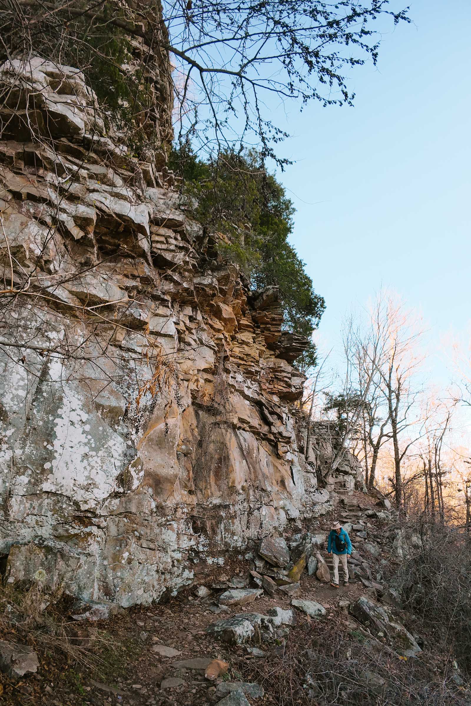 Mount Nebo Rim Trail: Complete Guide 27 mount nebo rim trail rocky cliff trail