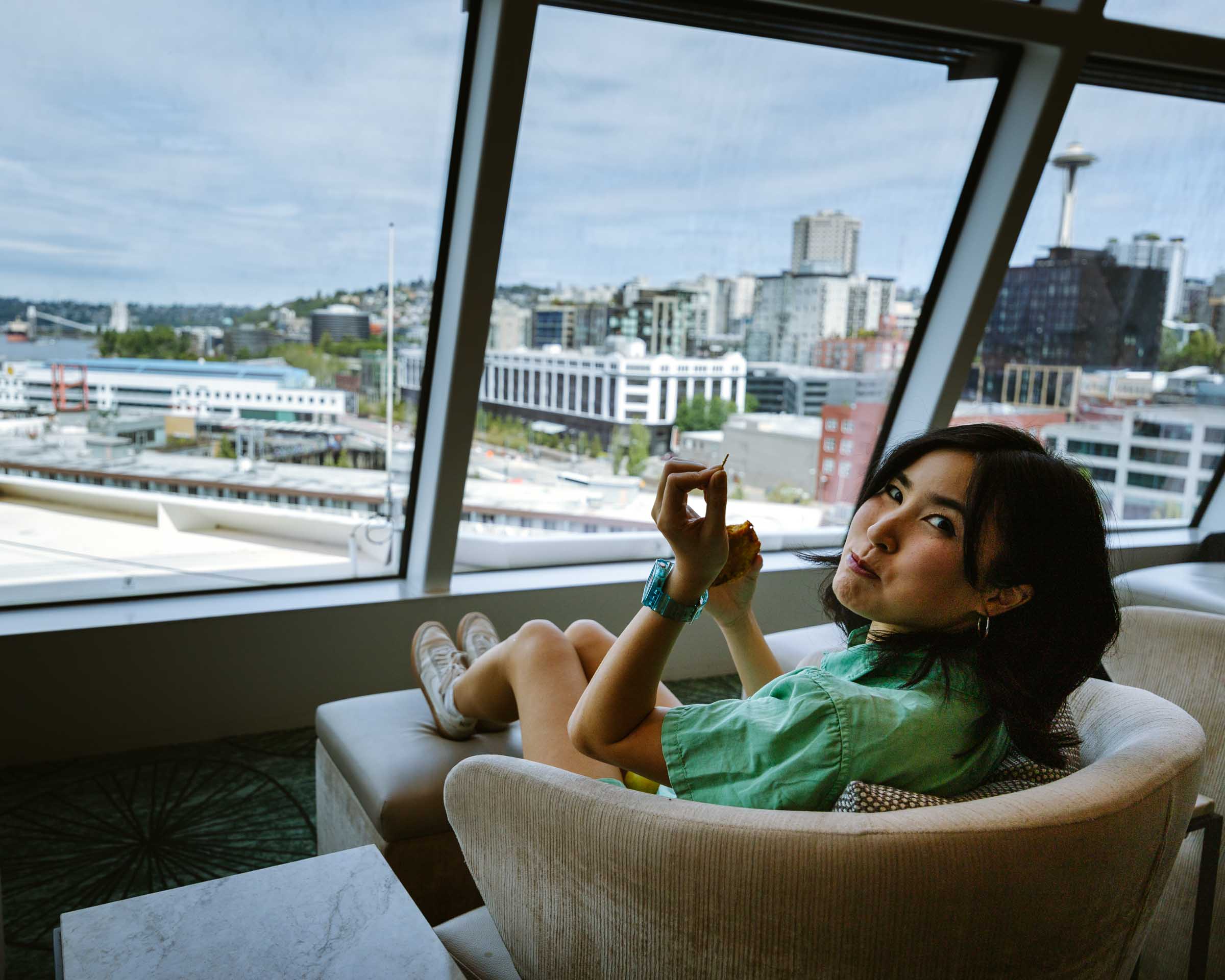 norwegian encore observation lounge