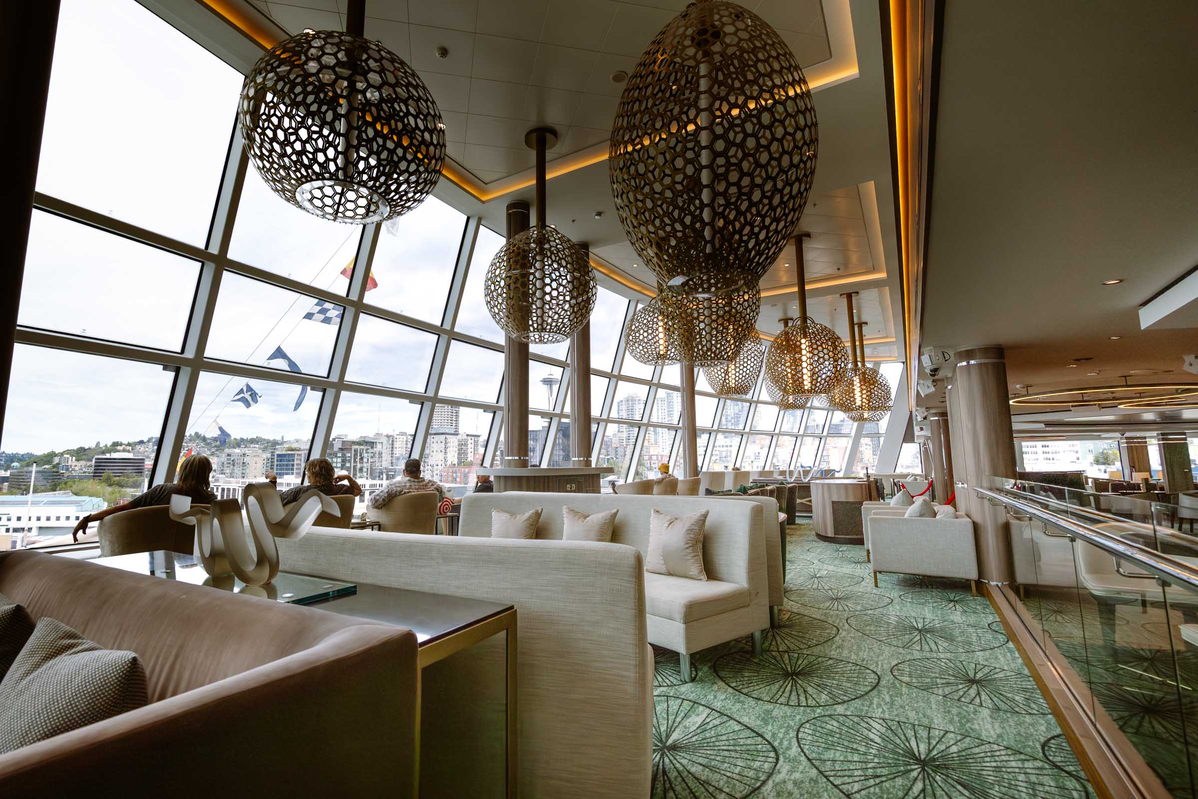 observation lounge norwegian encore