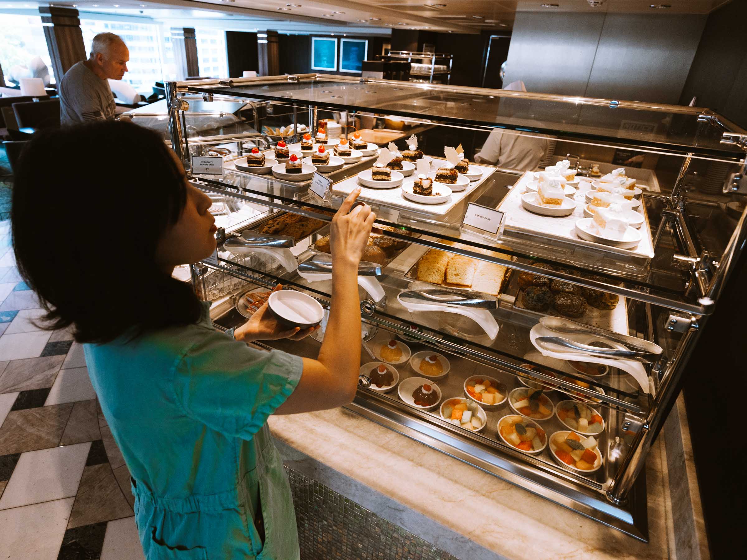 observation lounge norwegian encore dessert