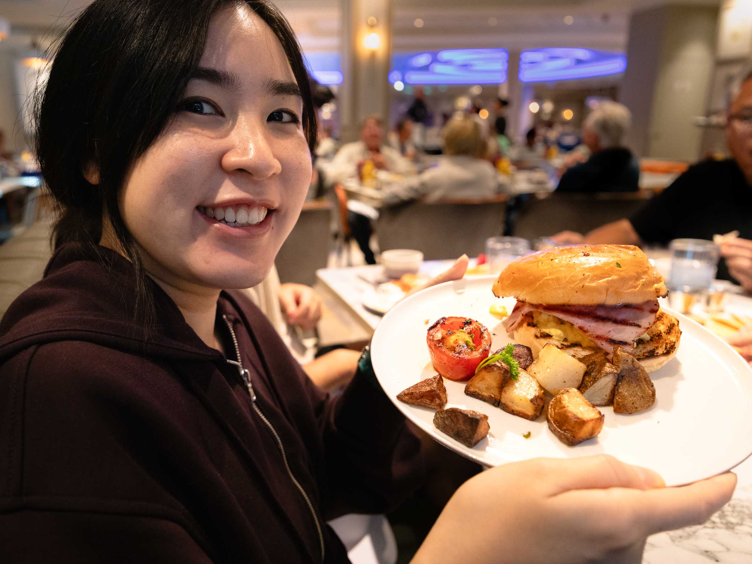 the local norwegian encore breakfast