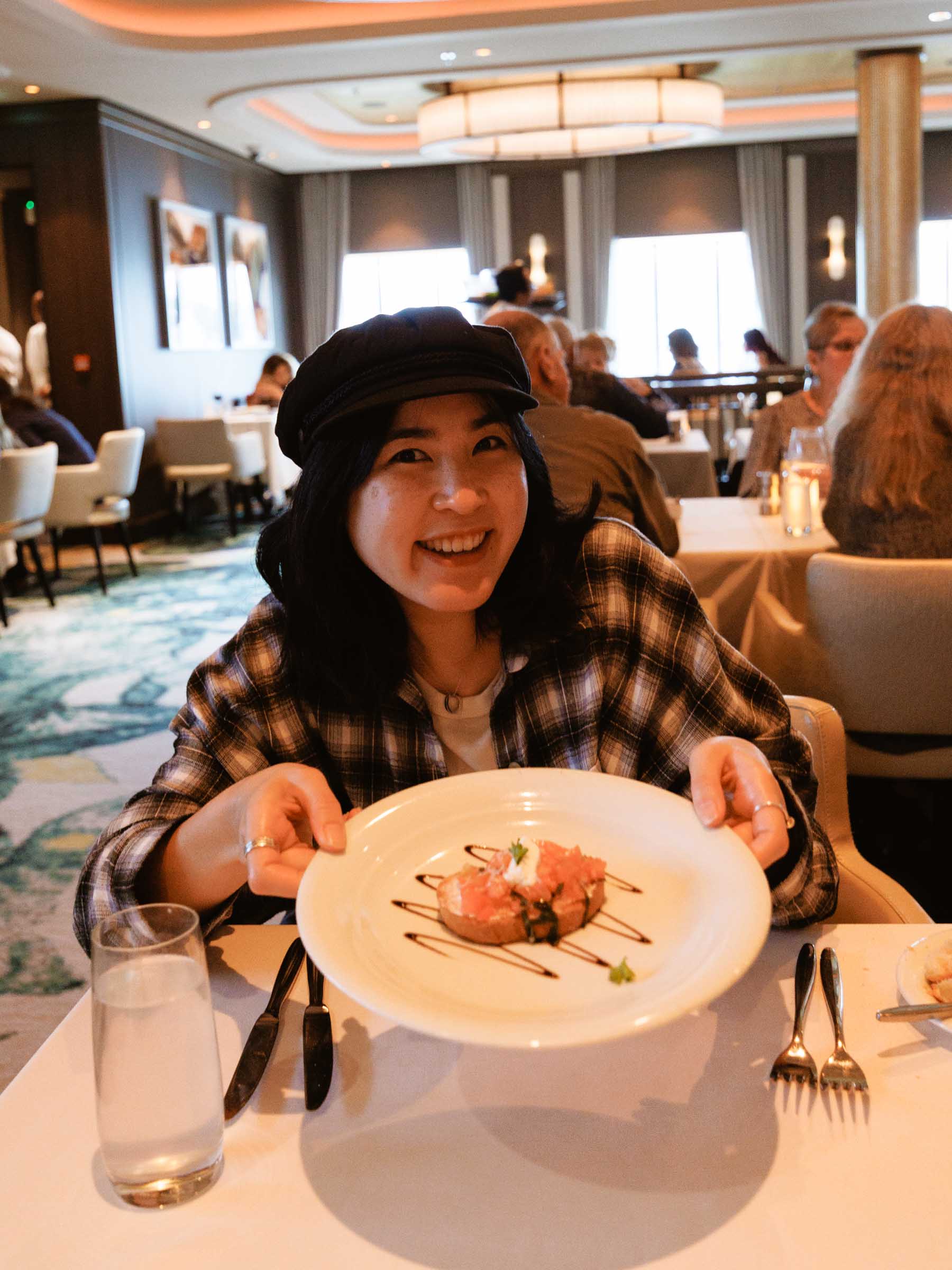 manhattan room dinner norewegian encore